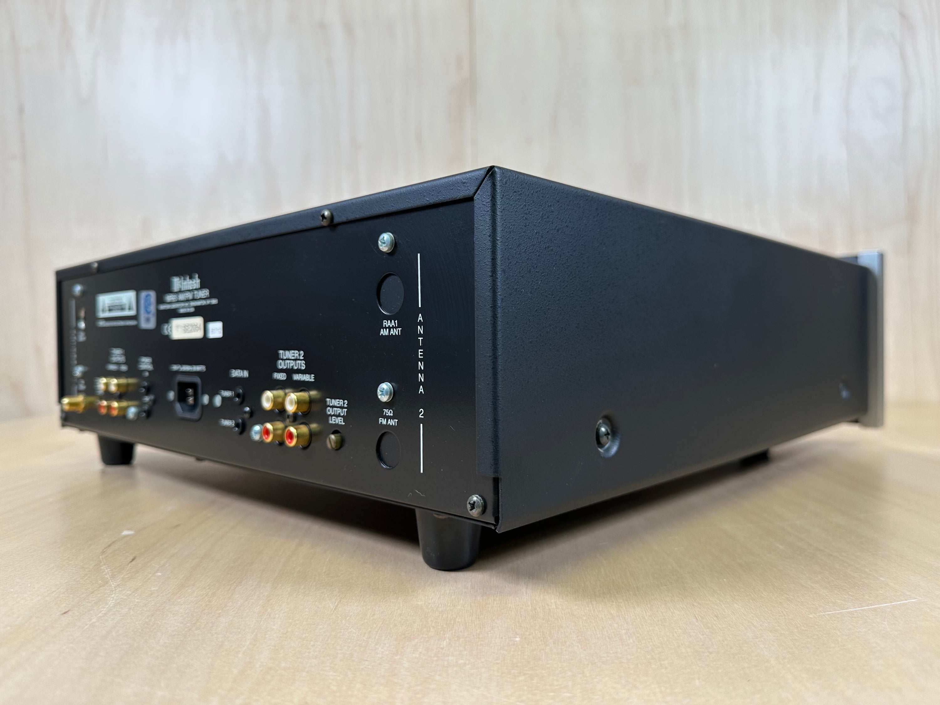 Mcintosh MR85 AM/FM Tuner w/New Factory Box