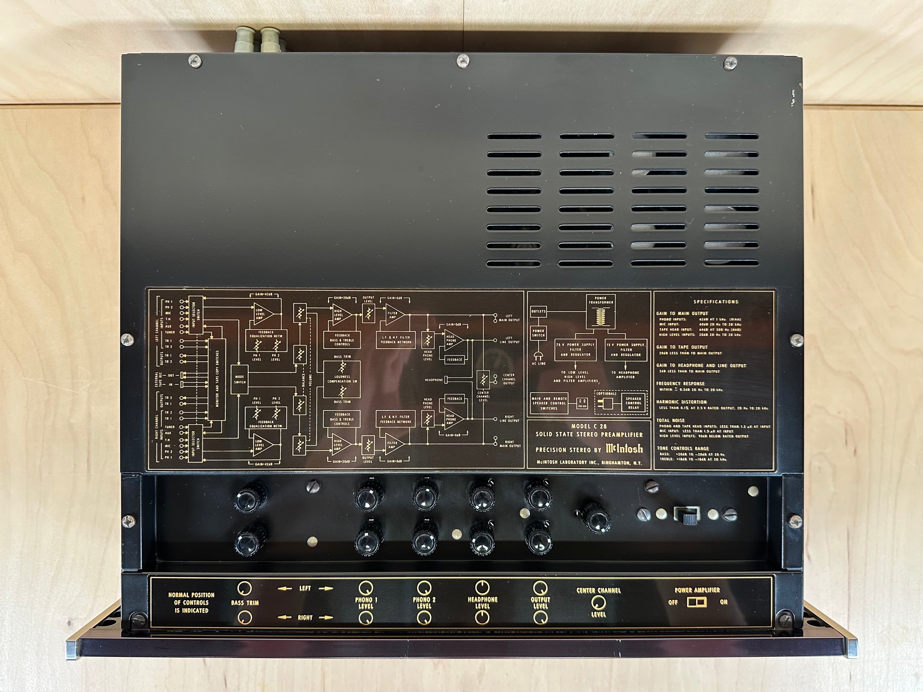 McIntosh C28 Stereophonic Preamplifier