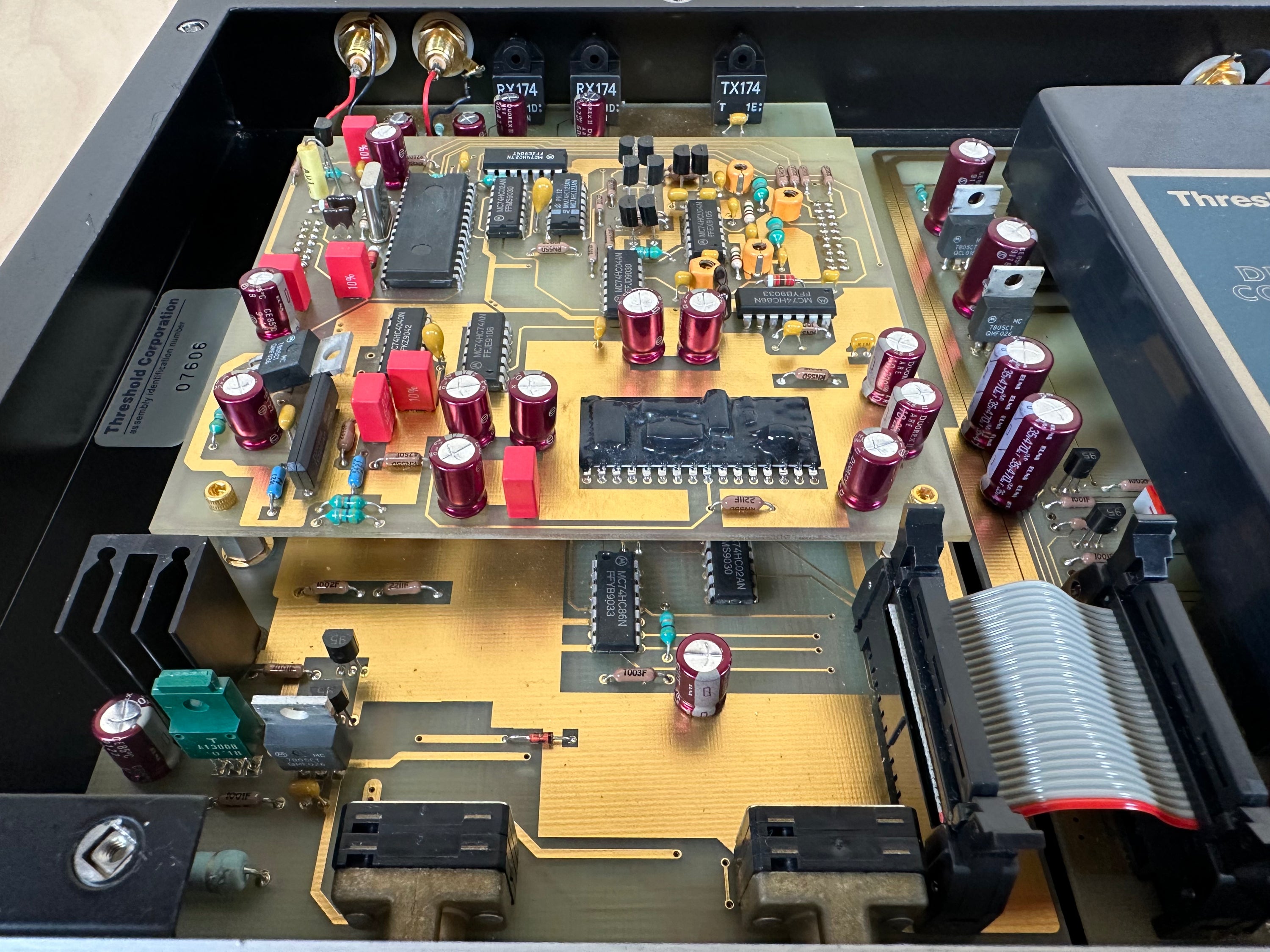 Threshold DAC 1/e Digital Processor DAC Silver w/Power Supply