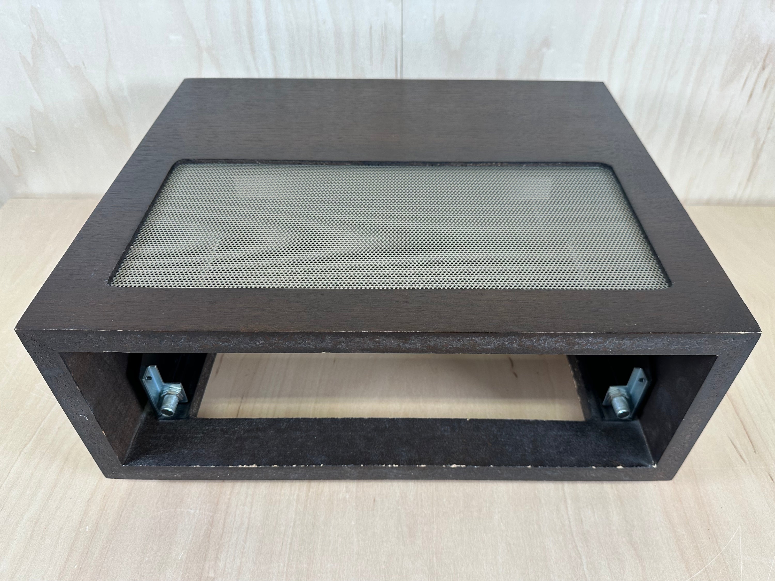 Mcintosh L52 Cabinet w/Panlocs Originally used with a  C28