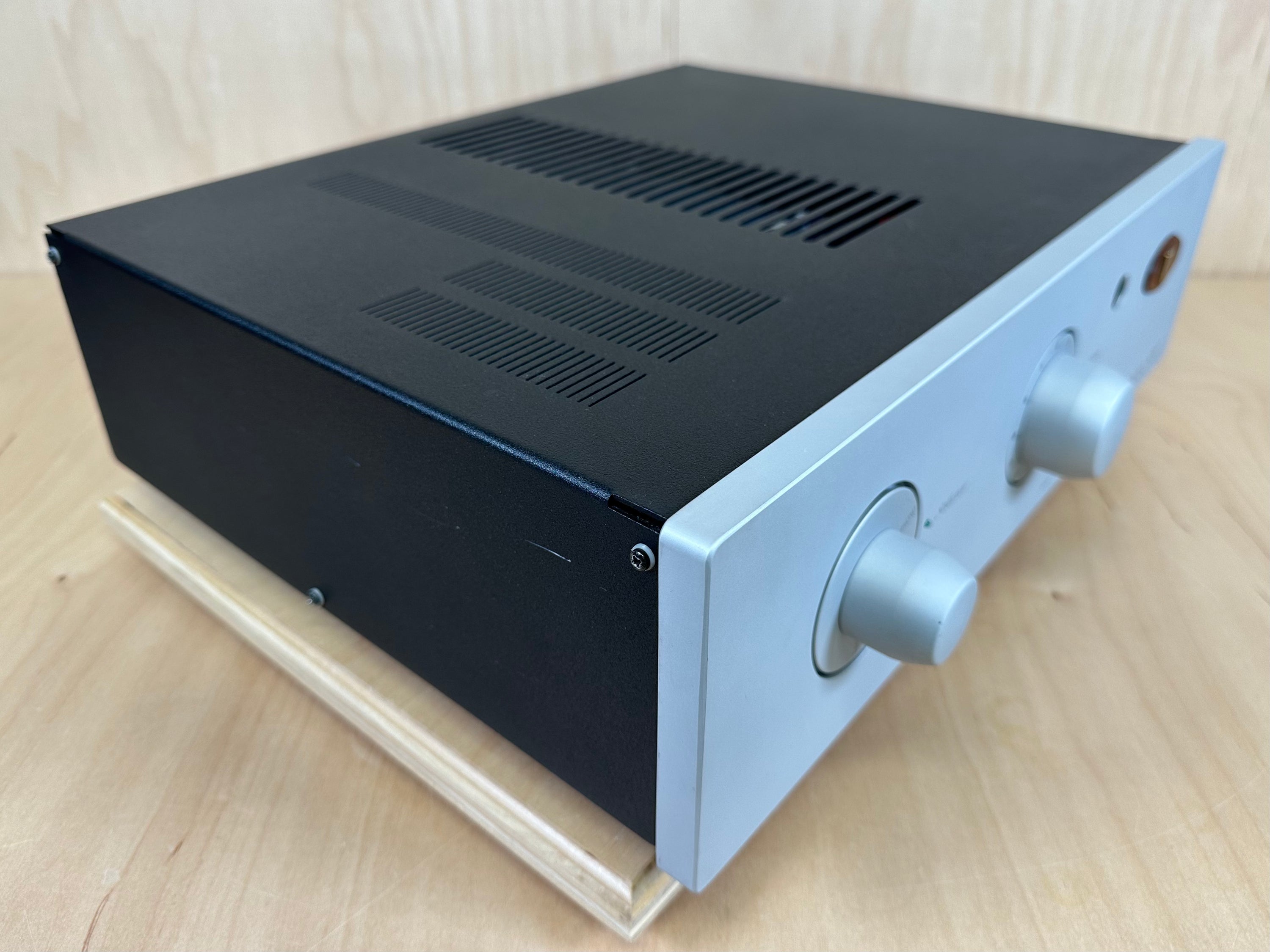Unison Research Unico SE Hybrid Tube Integrated Amplifier w/Phono MM/MC