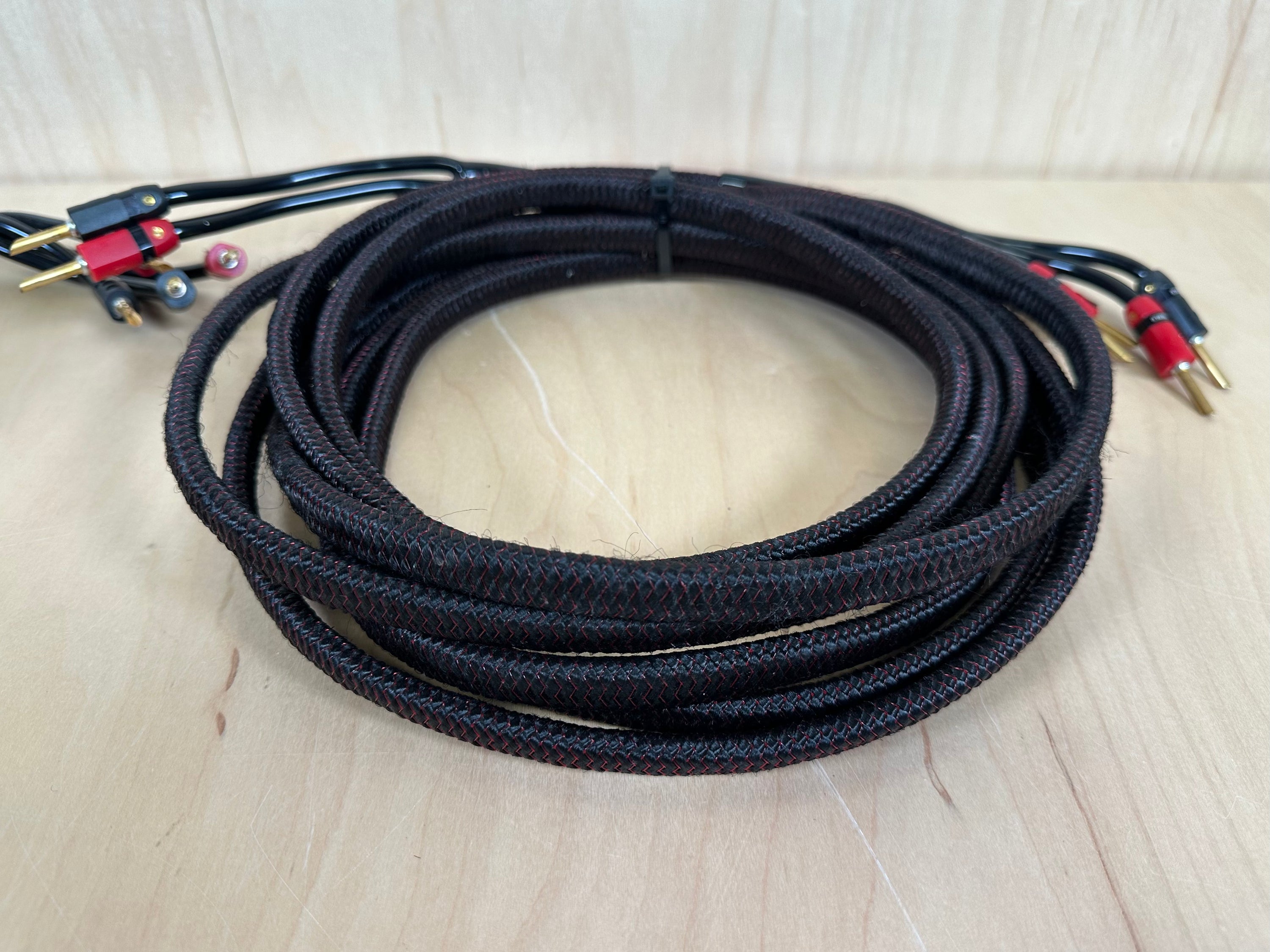AudioQuest Rocket 33 Bi-Wire Speaker Cables with Banana Jacks 5 Meters
