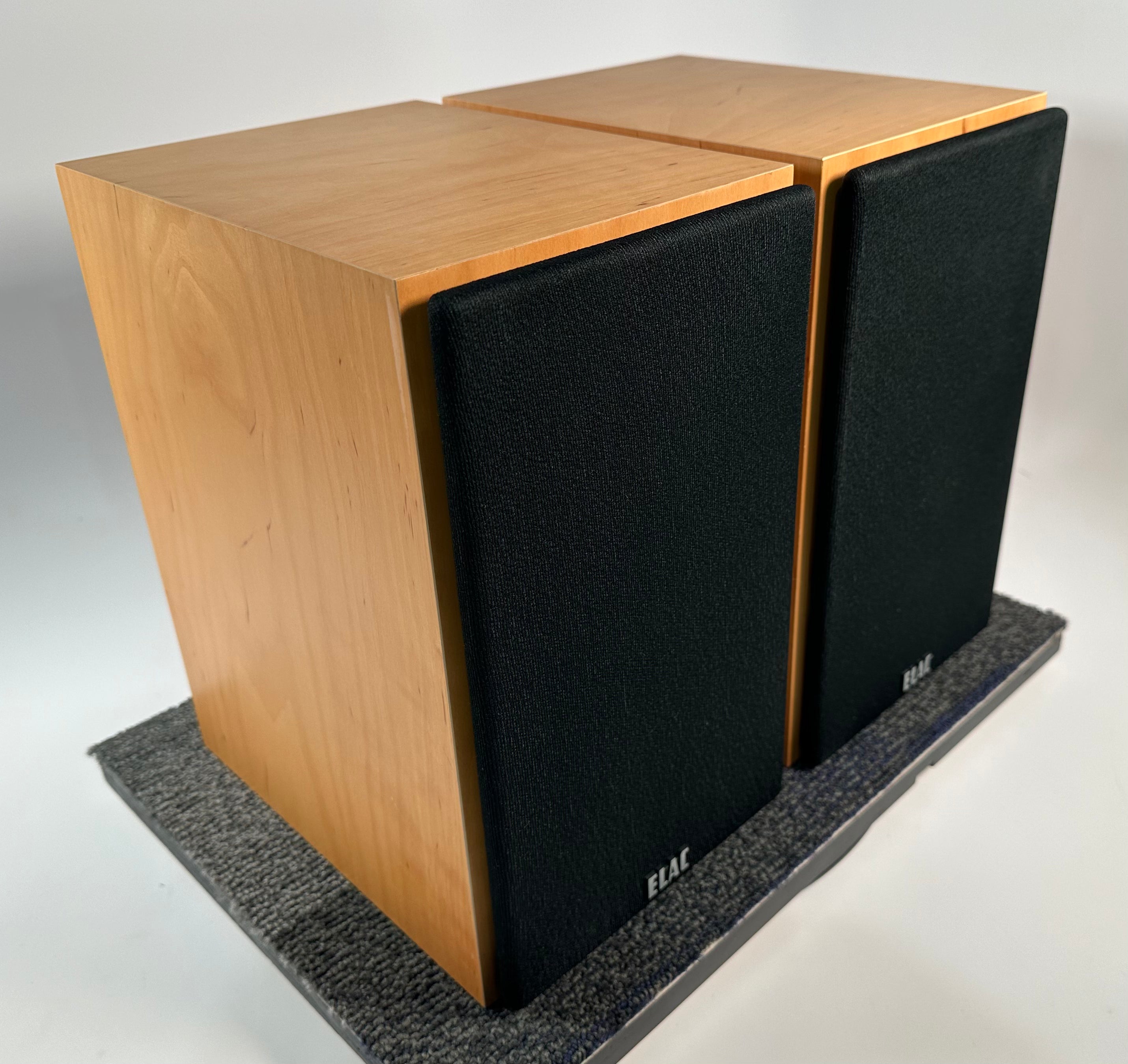 Elac 201 Bookshelf Speakers Alder Veneer Made in Germany