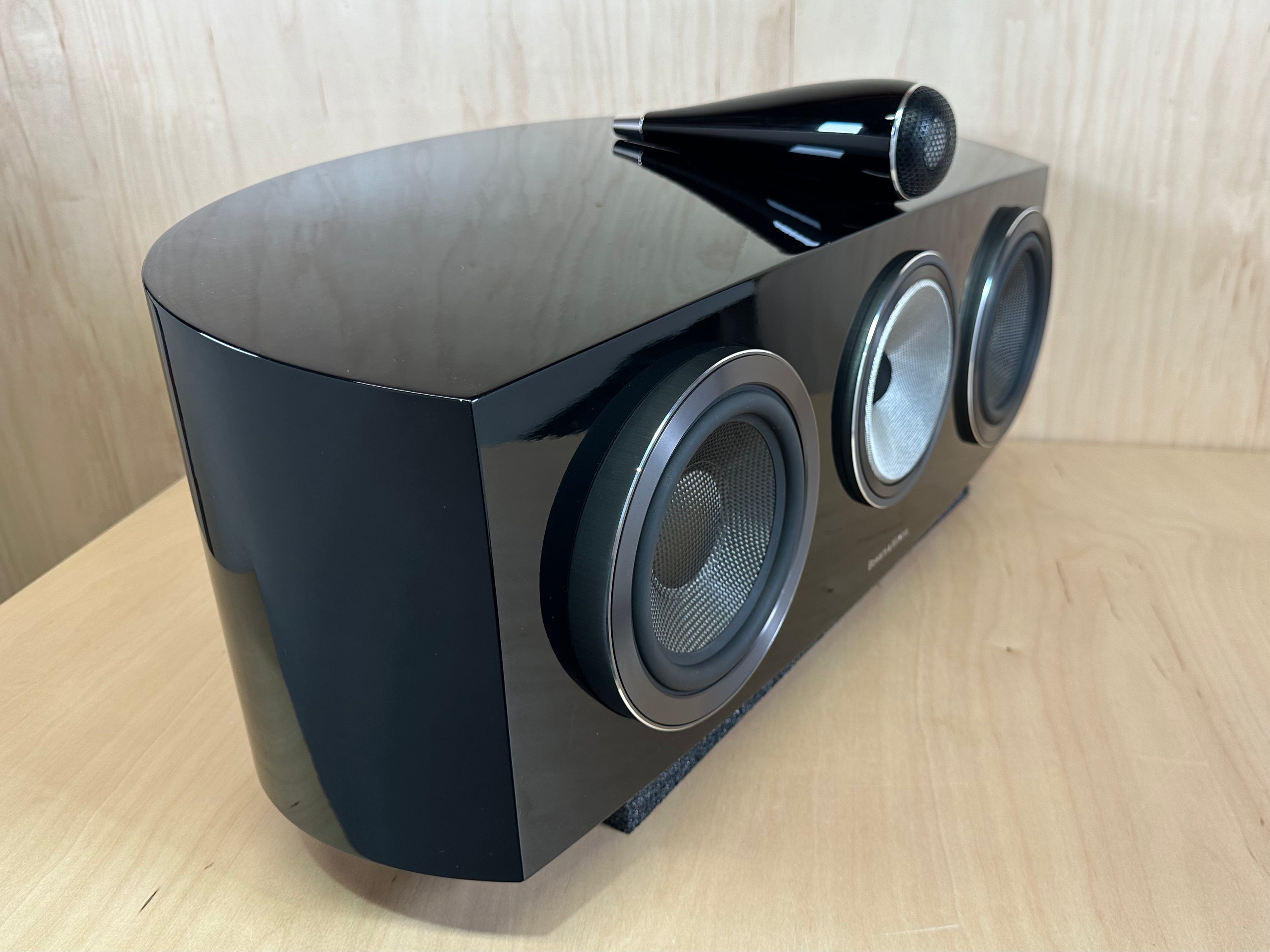 B&W HTM2D3 Diamond Center Channel Speaker Gloss Black