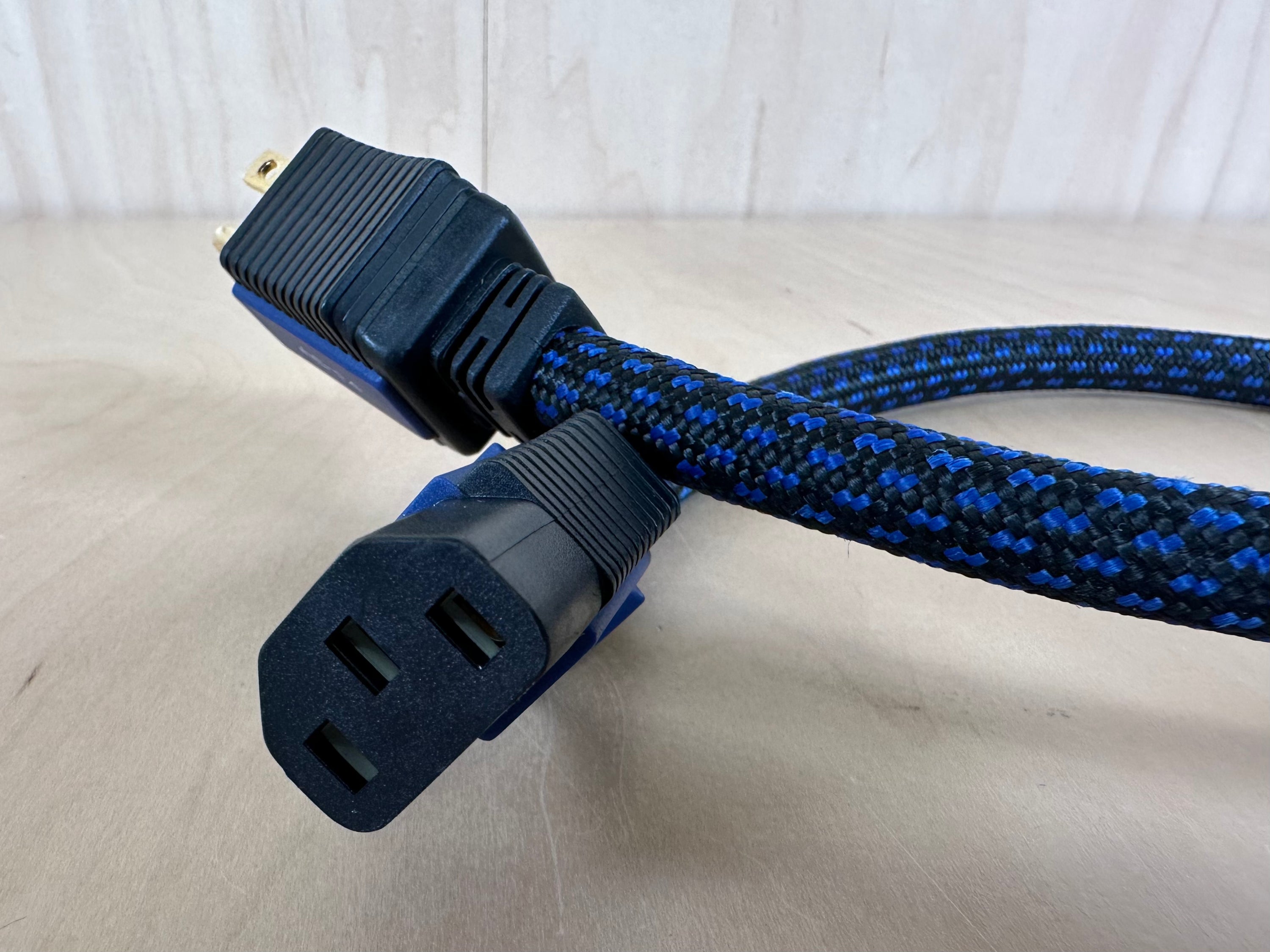 Pangea AC-14 AC cable 2'