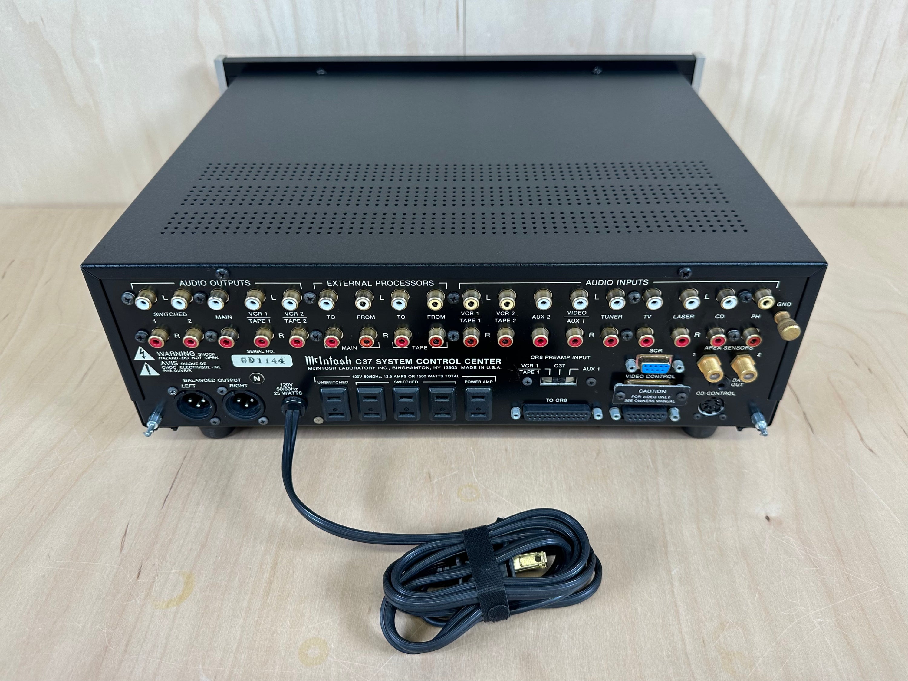 McIntosh C37 System Control Center Preamp