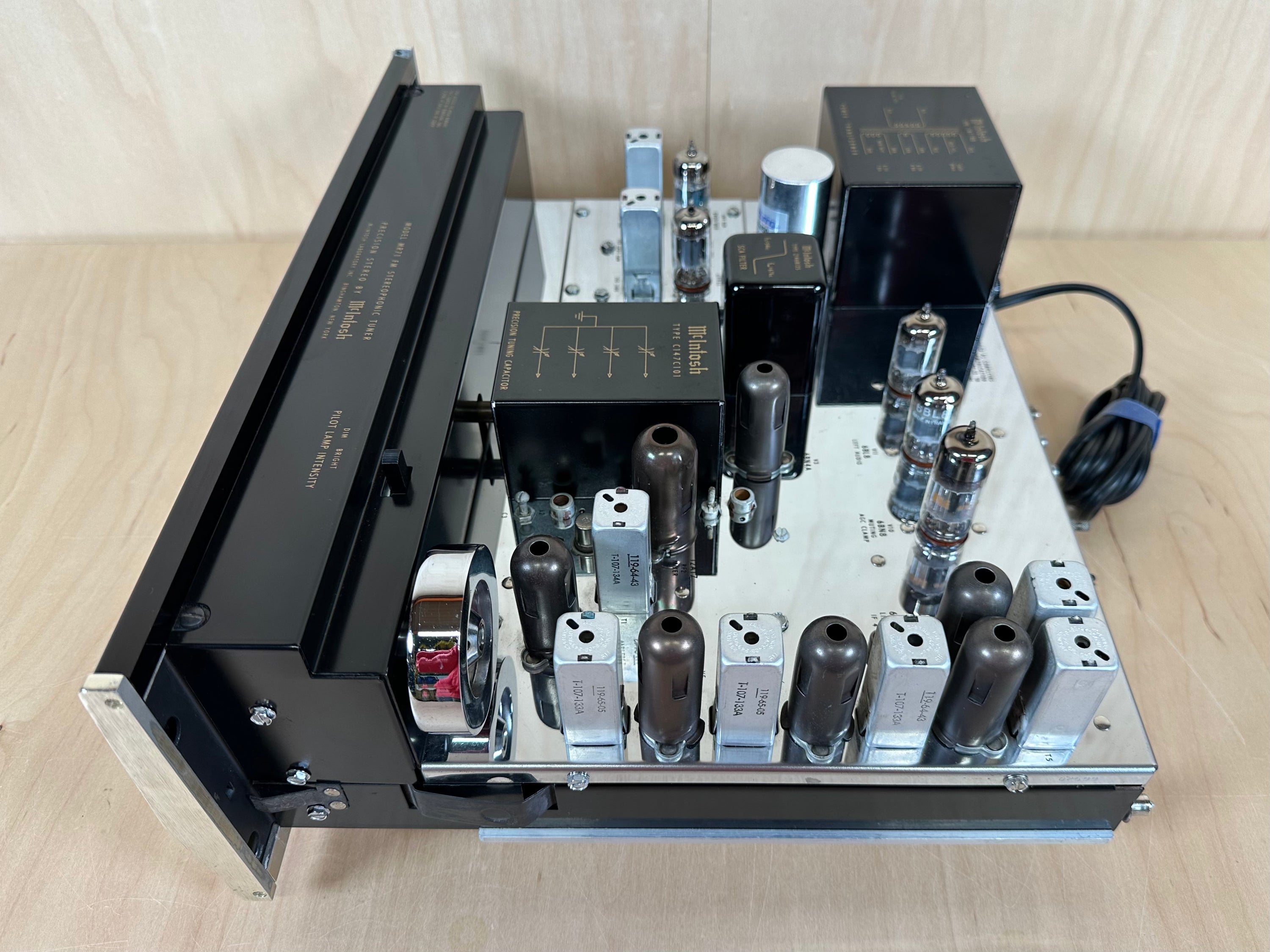 Mcintosh MR71 All Tube Analog FM Stereo Tuner Serviced w/Original Box