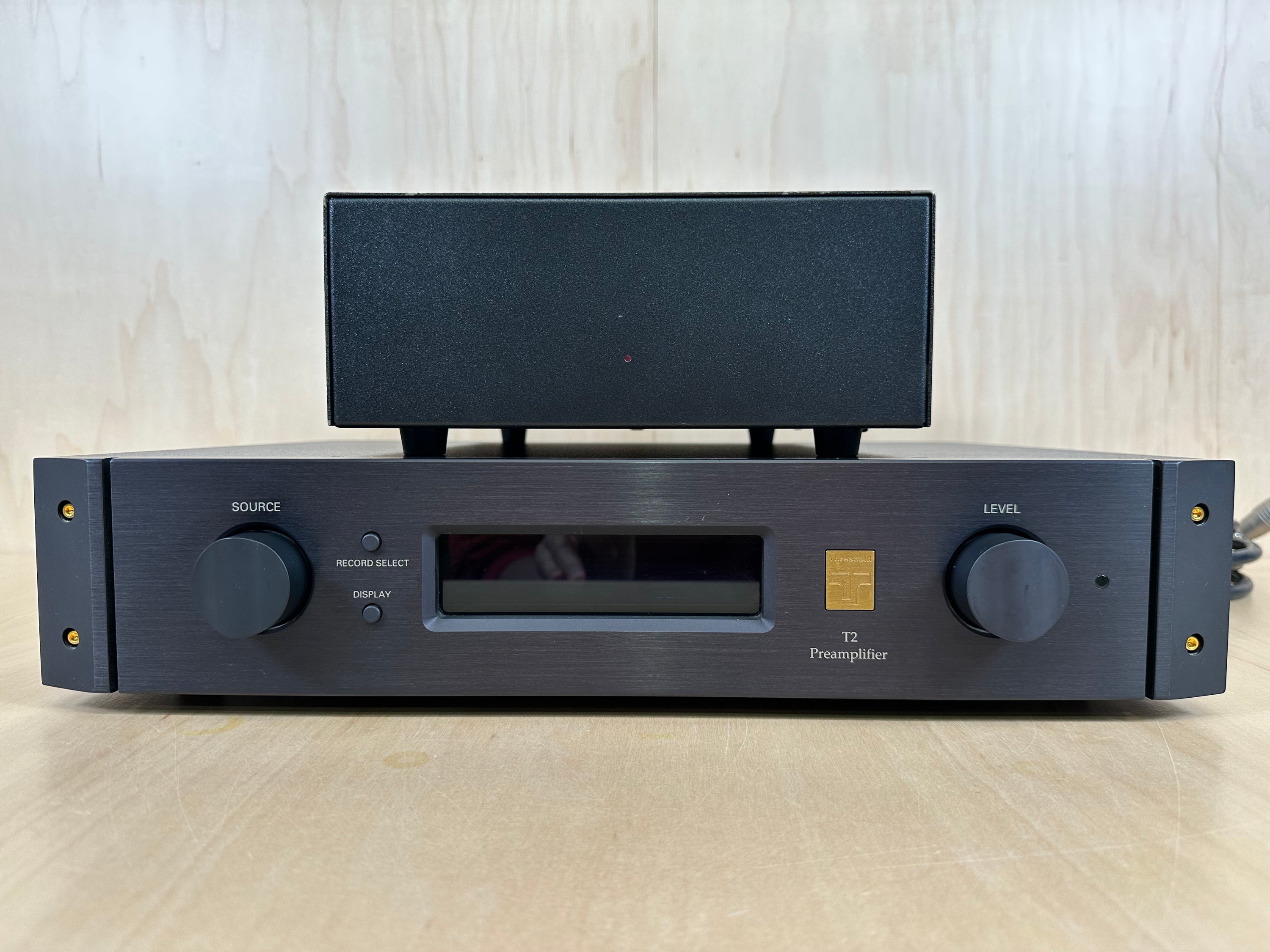 Threshold T2 Preamplifier