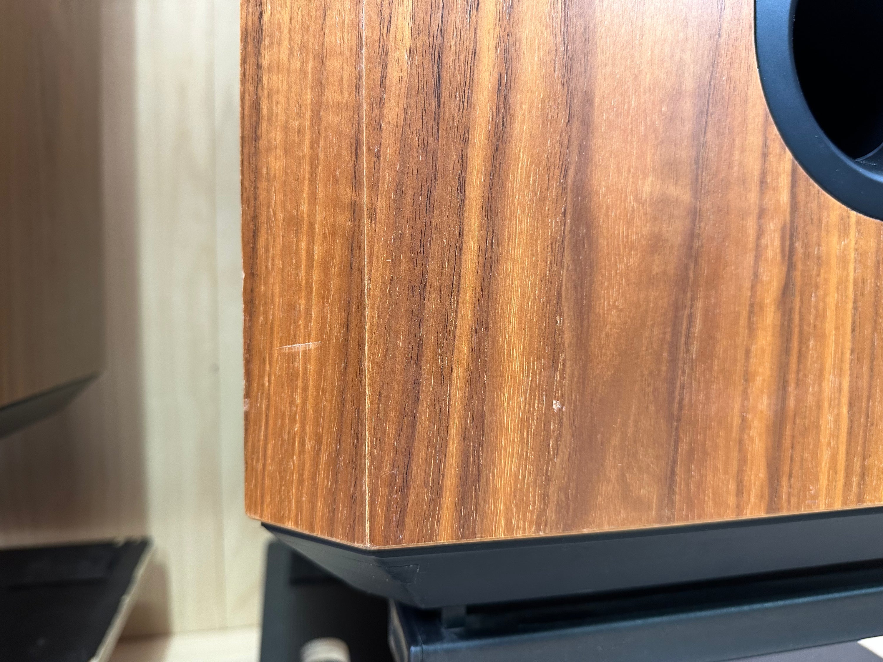 Bowers & Wilkins B&W Matrix 801 Series 2 Speakers & Sound Anchor Stands