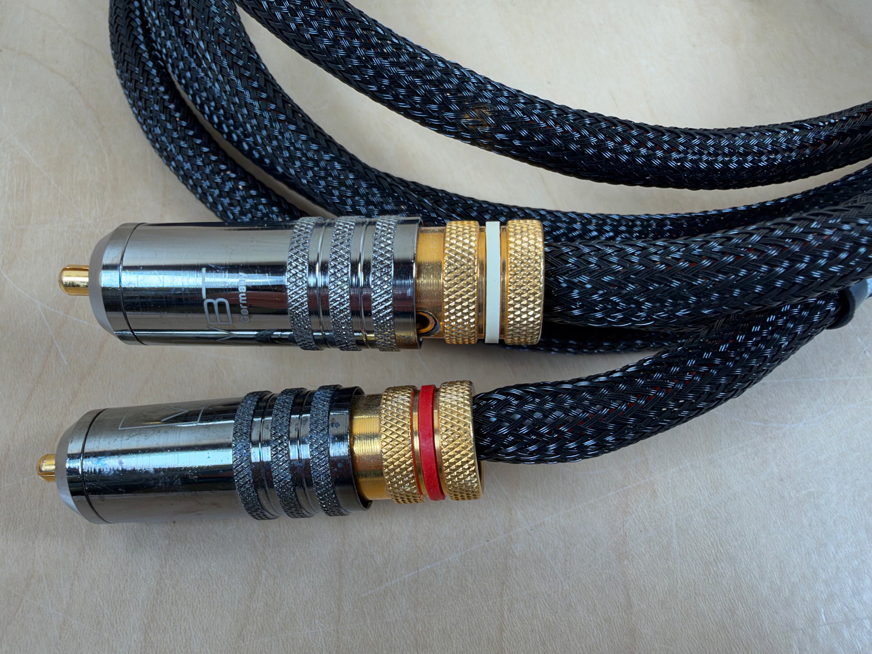 Kimber Kable Hero RCA Interconnects w/WBT-0108 Connectors 1 Meter Pair