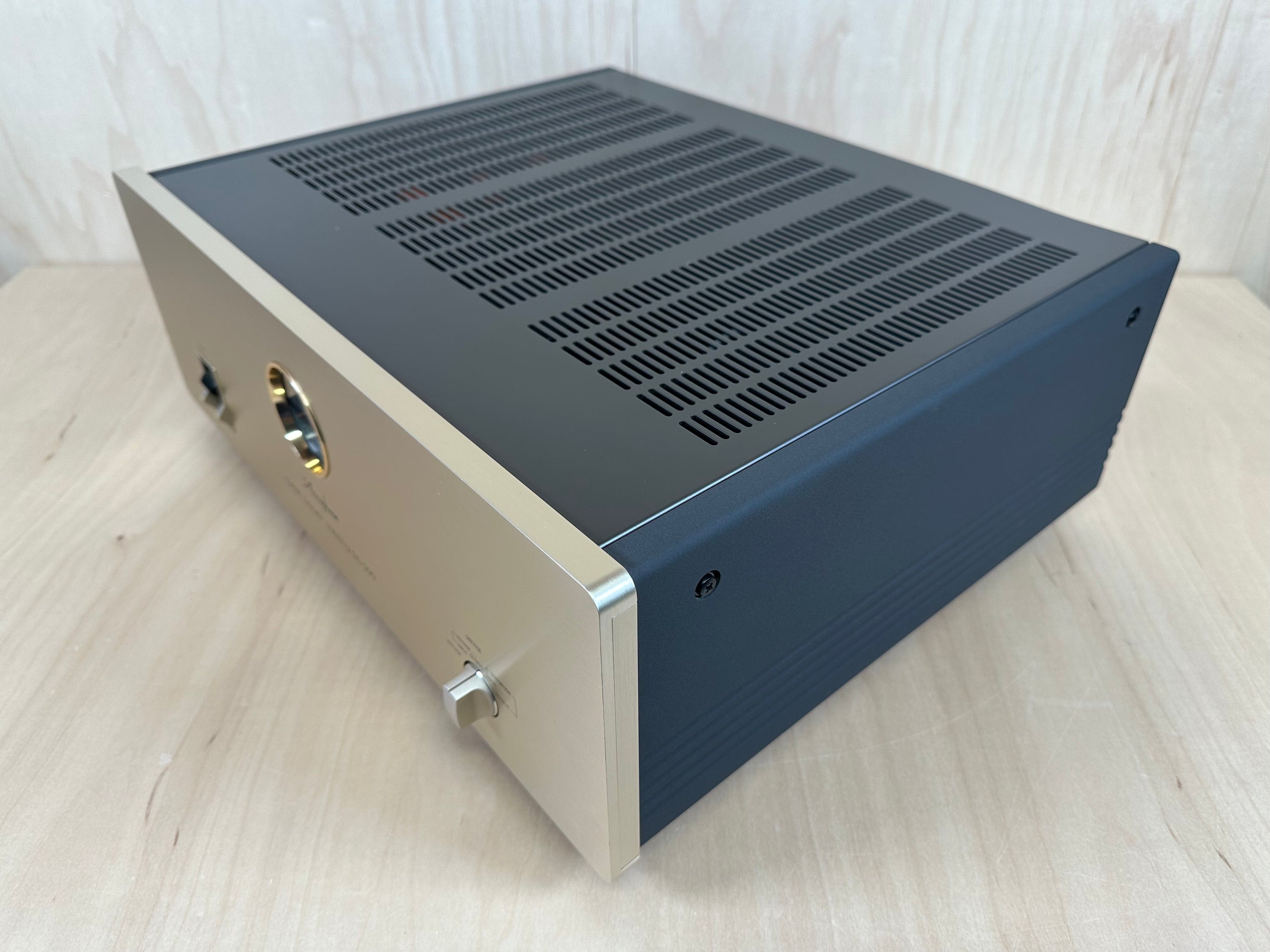 Accuphase PS-500 Clean Power Supply US Version