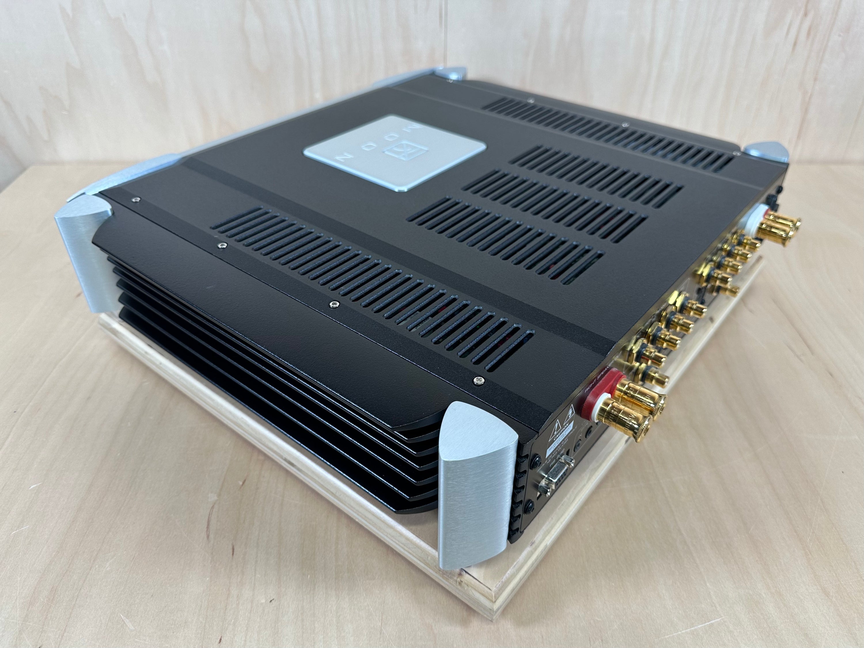 Simaudio Moon 600i Integrated Amplifier