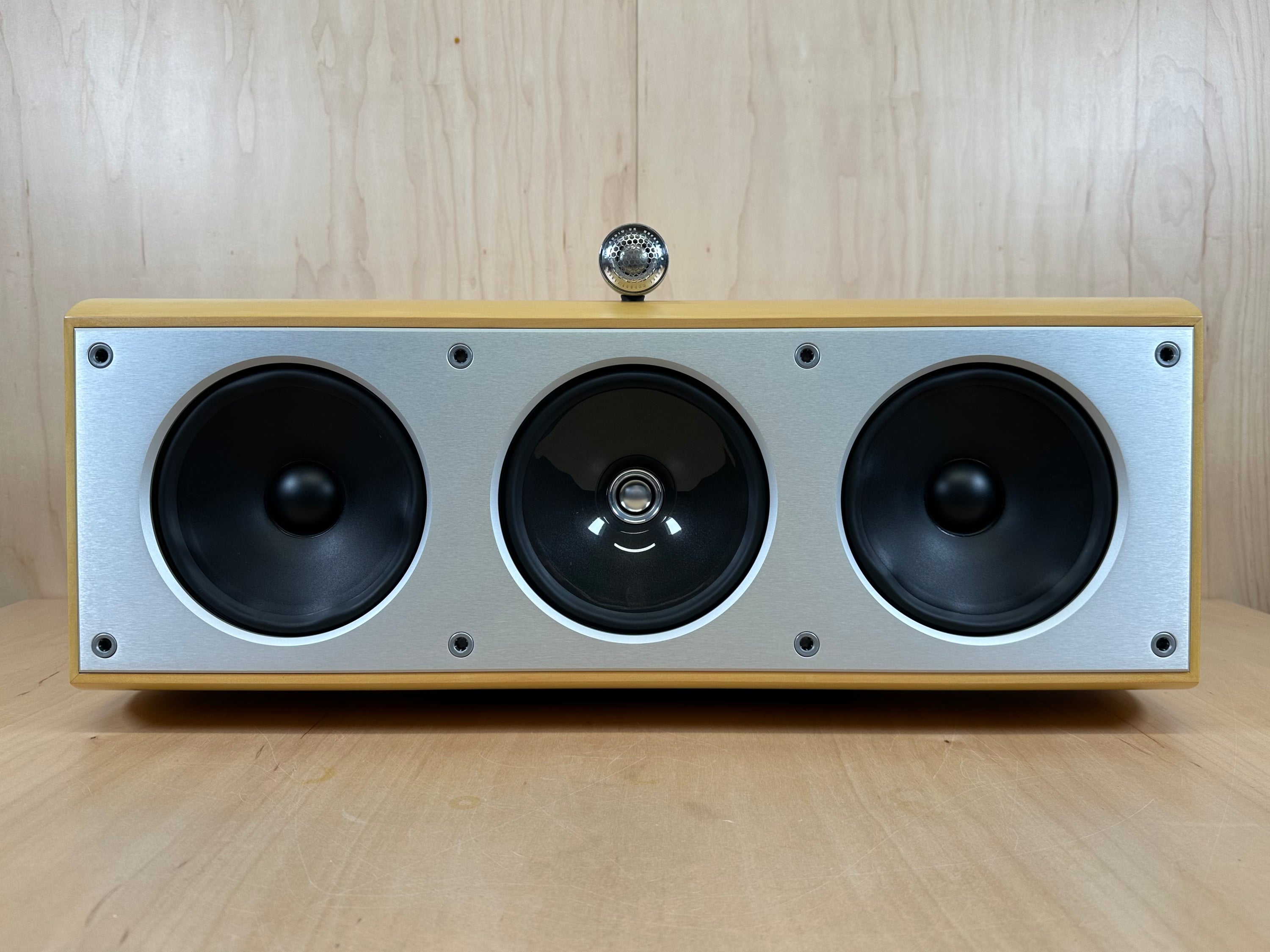 Kef XQ Two C Center Channel Speaker Light Maple w/Kef Rubber Pad