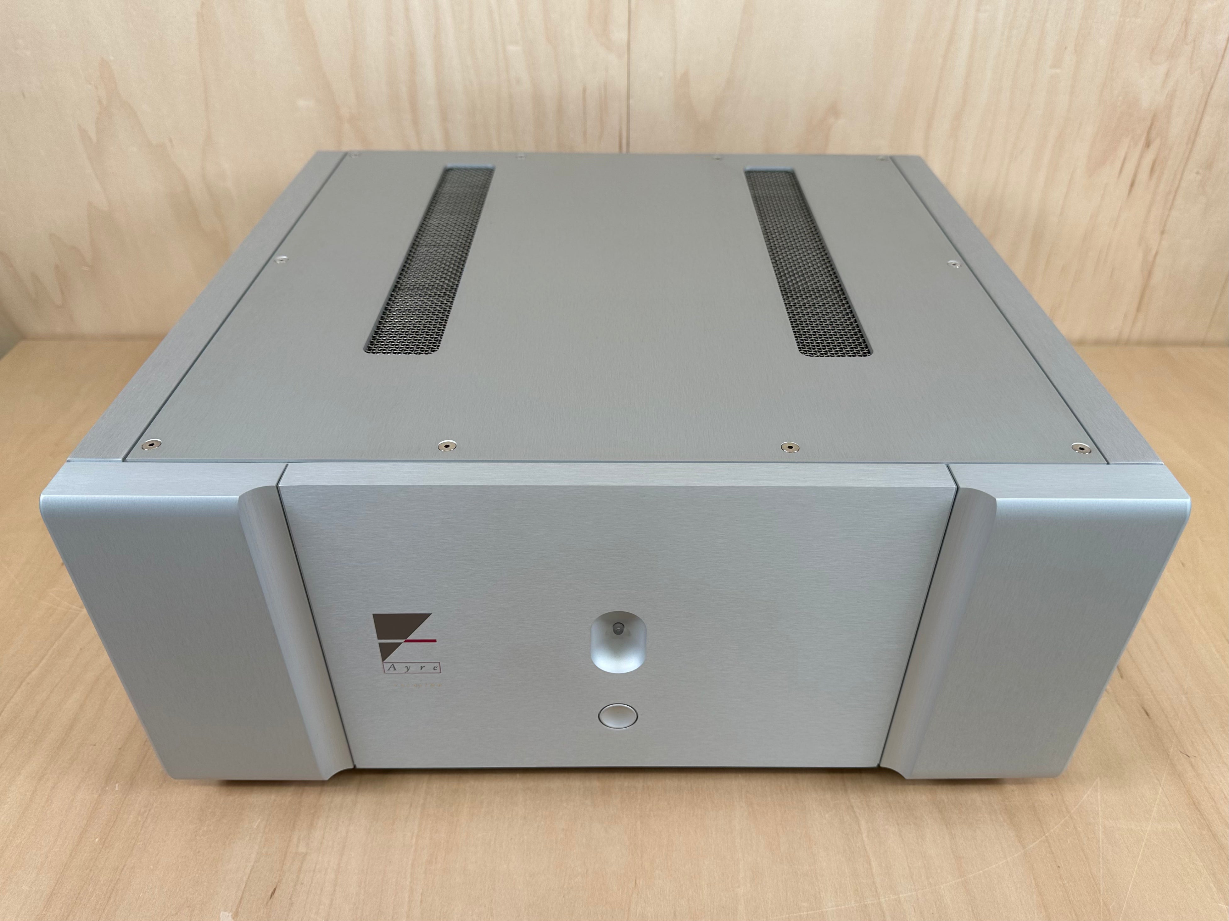 Ayre Acoustics V5XE Stereo Power Amplifier Factory Box  			