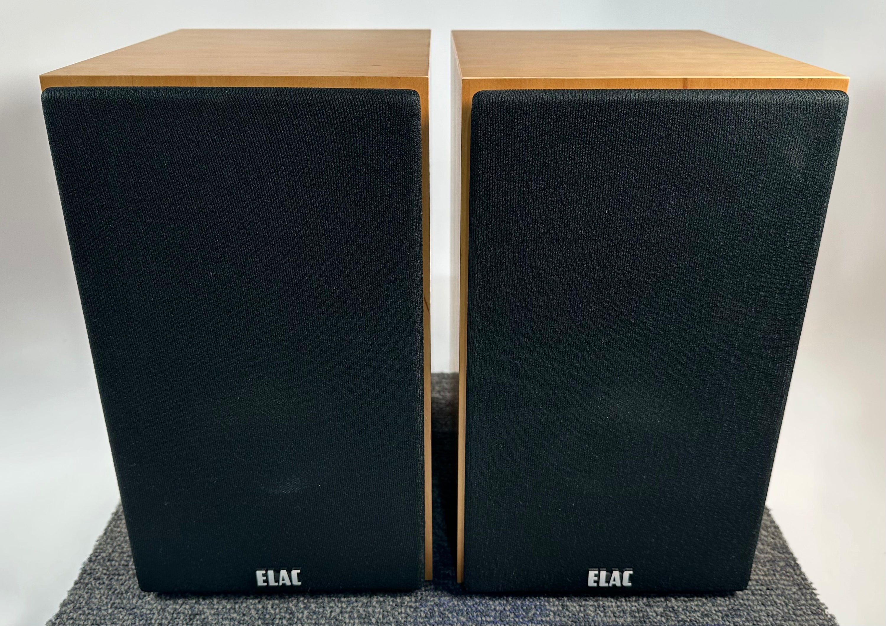 Elac 201 Bookshelf Speakers Alder Veneer Made in Germany