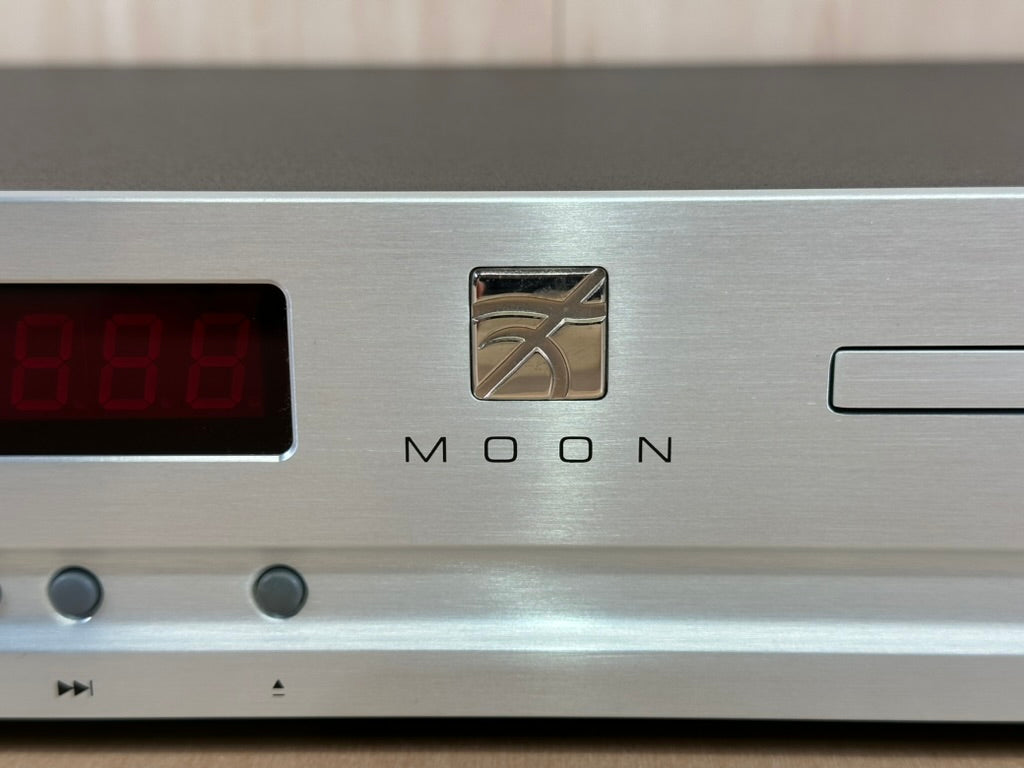 Moon 230D CD Player by Simaudio w/Remote