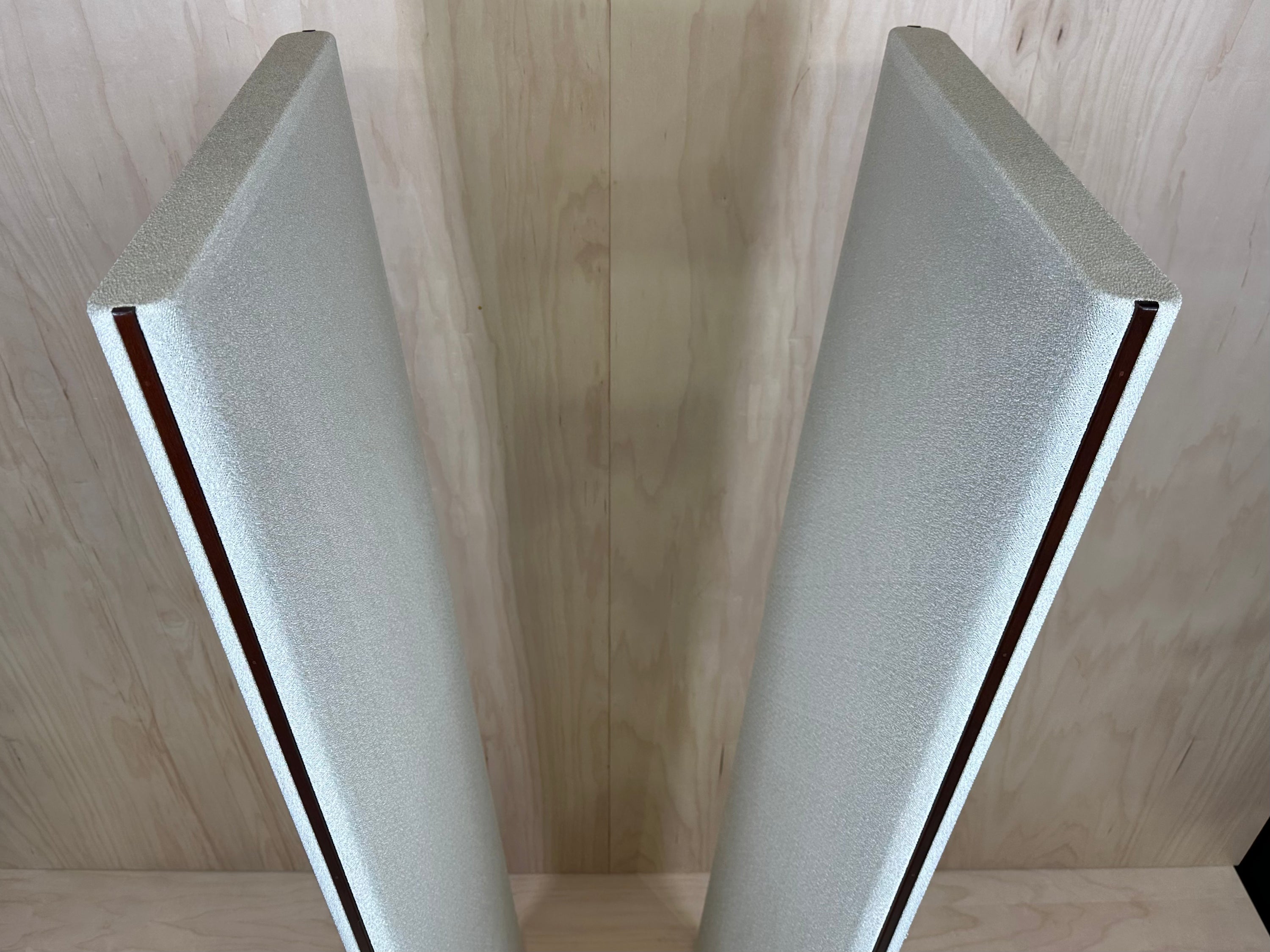 Magnepan Magneplanar MG-1.6/QR Speakers