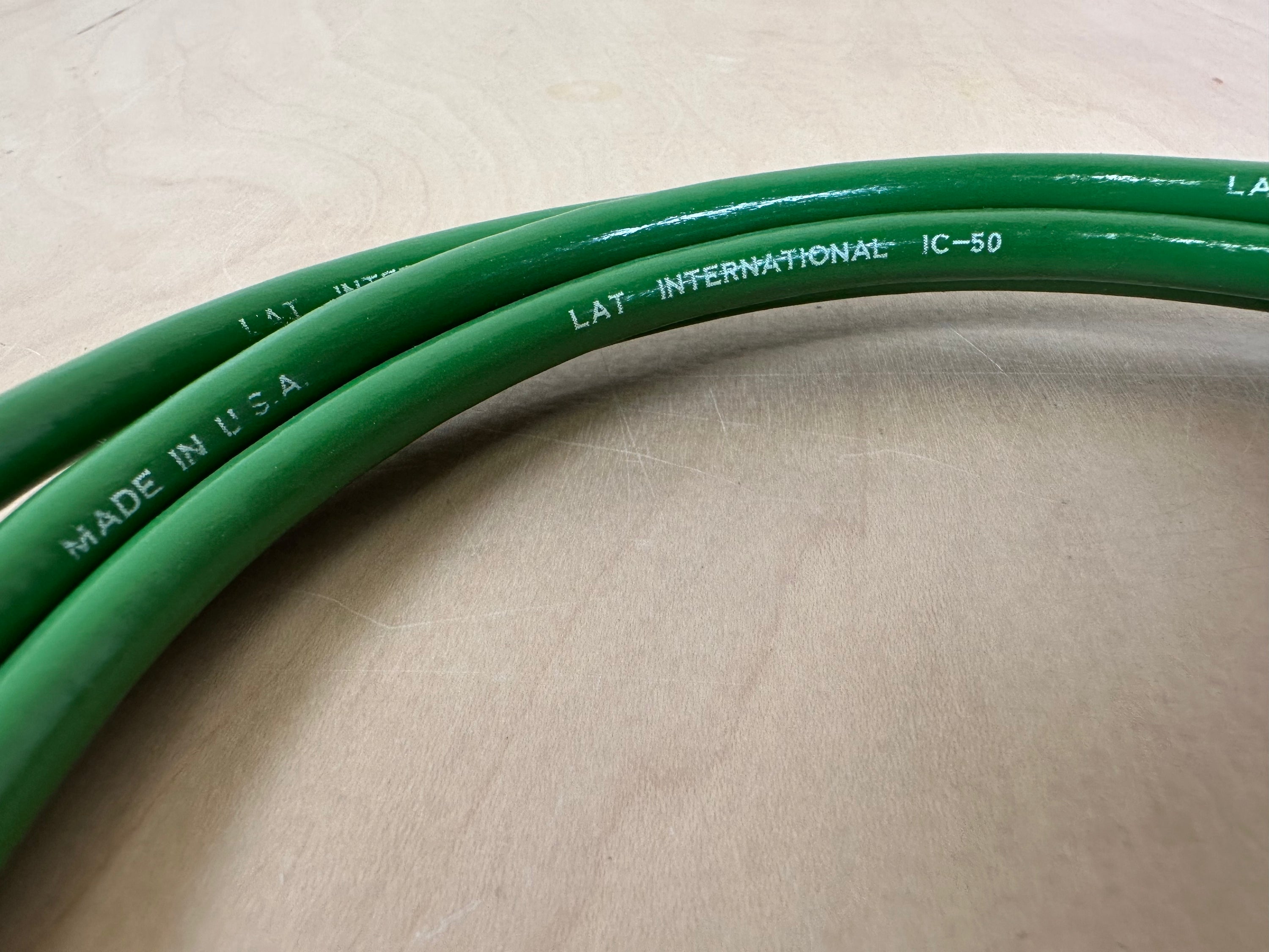 LAT International IC-50 RCA Interconnects 1 meter