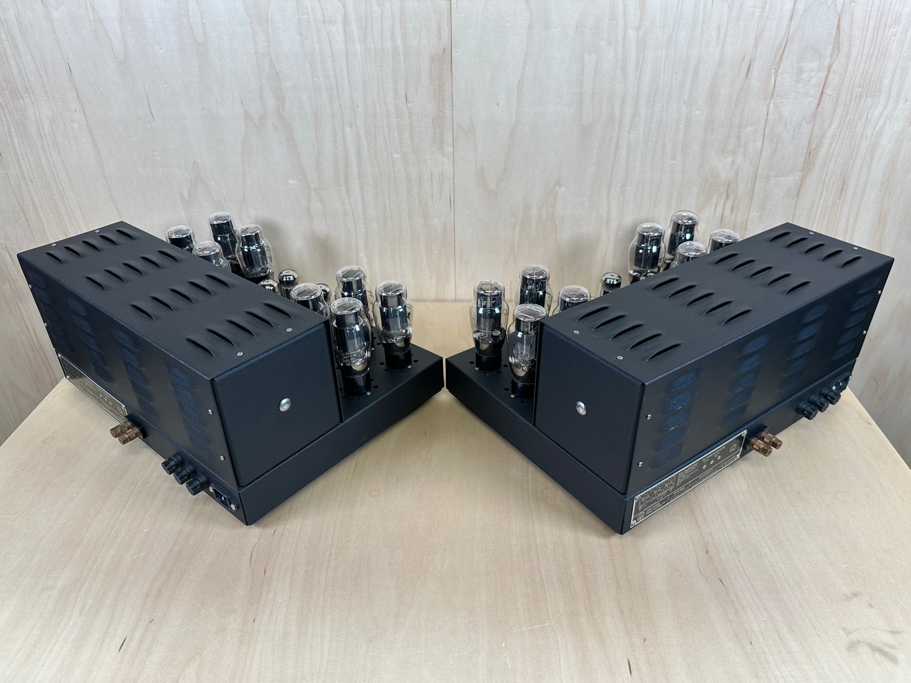 Atma-Sphere Music Systems M-60 MKII OTL Amplifiers