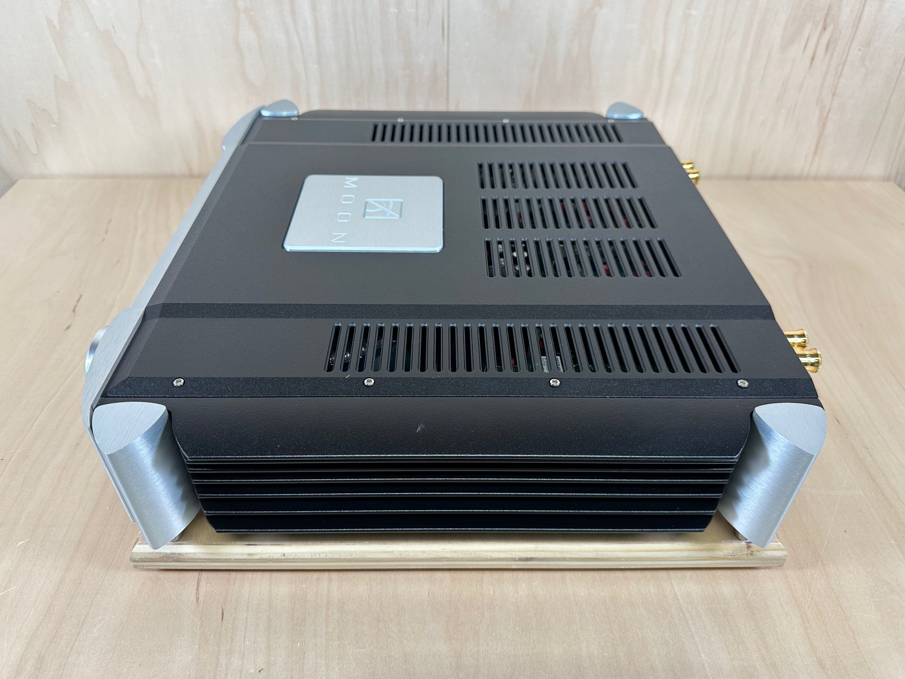 Simaudio Moon 600i Integrated Amplifier