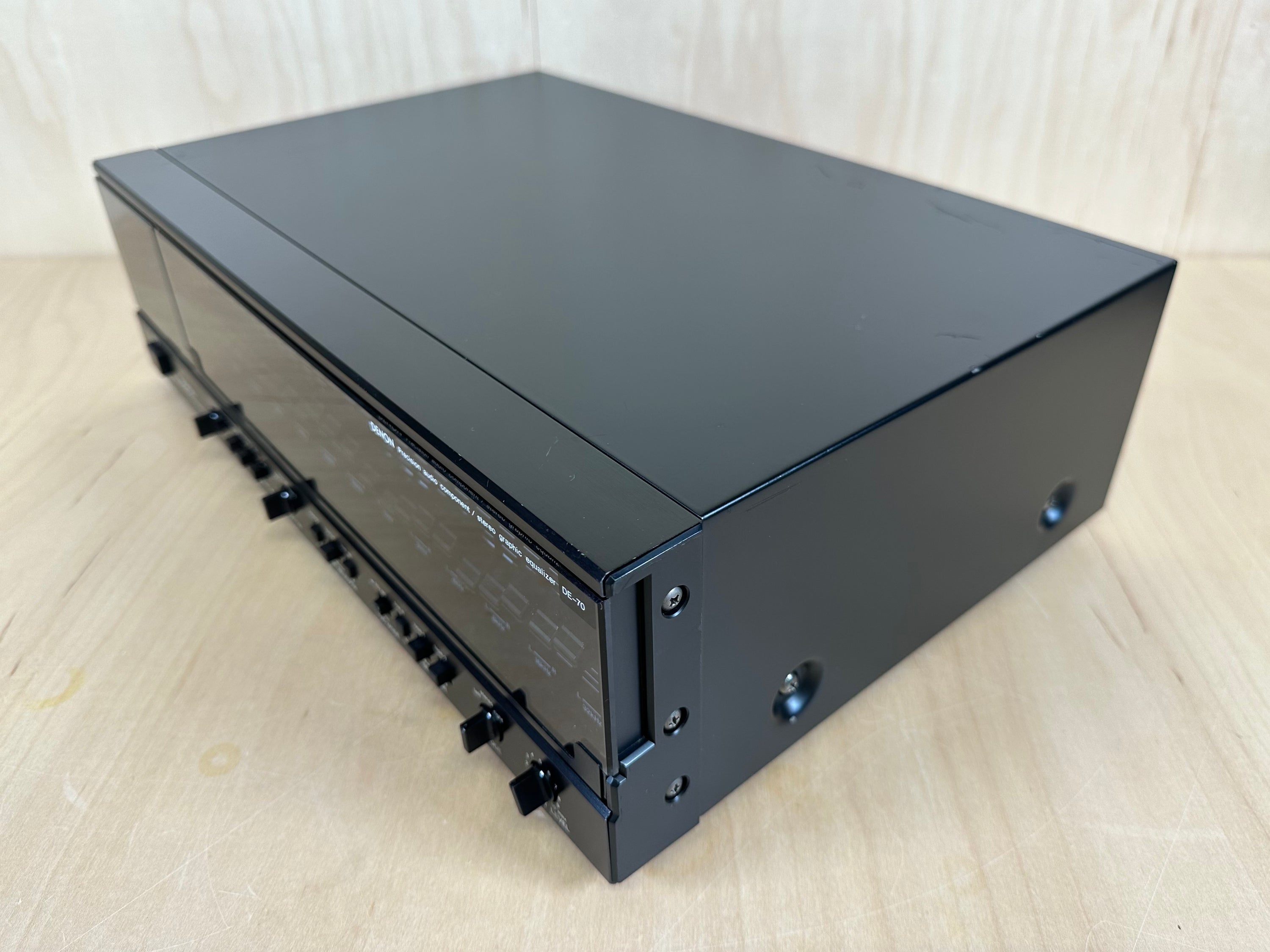 DENON DE-70 Stereo Graphic Equalizer