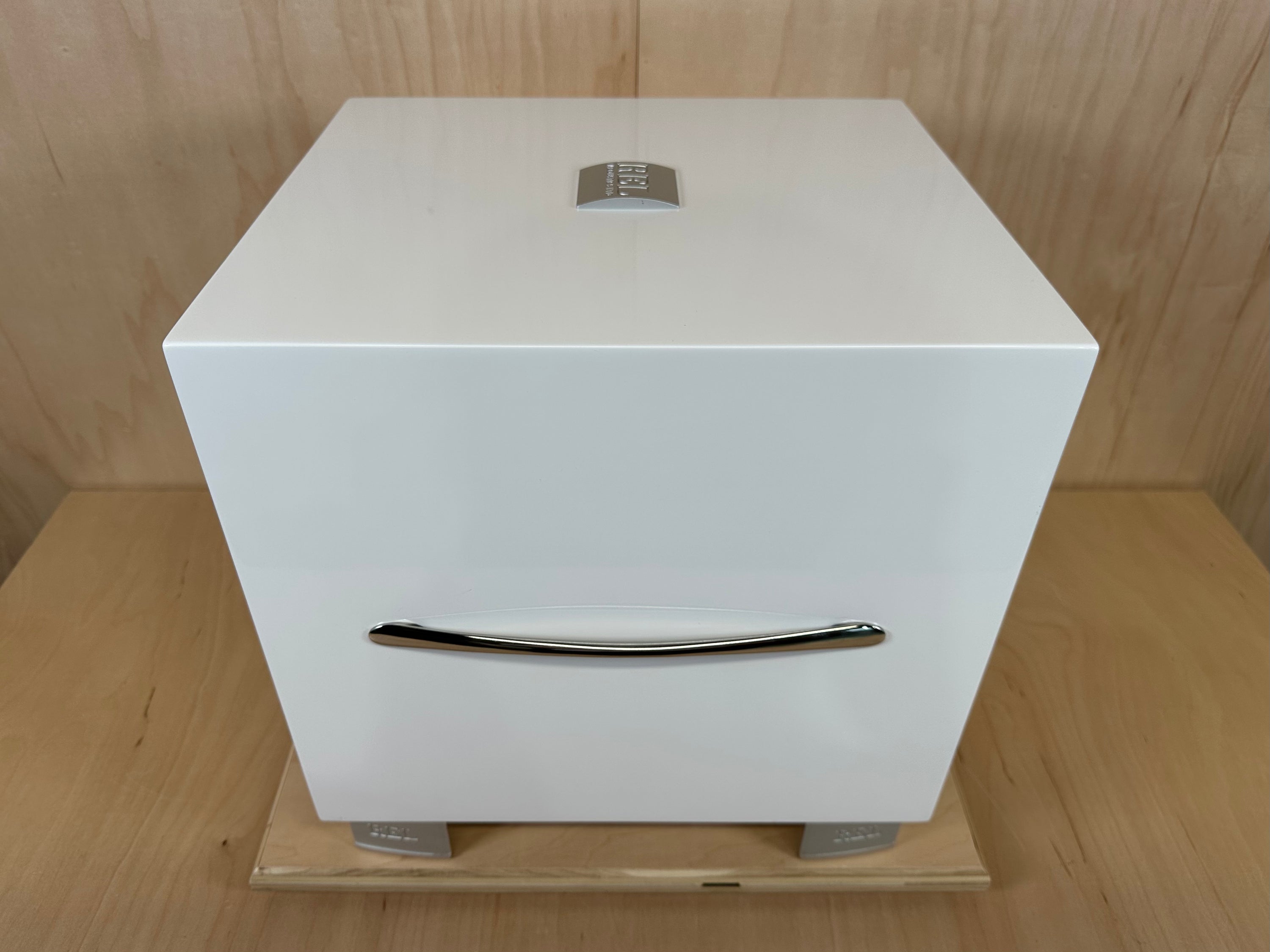 REL S/2 10" Powered Subwoofer Gloss White