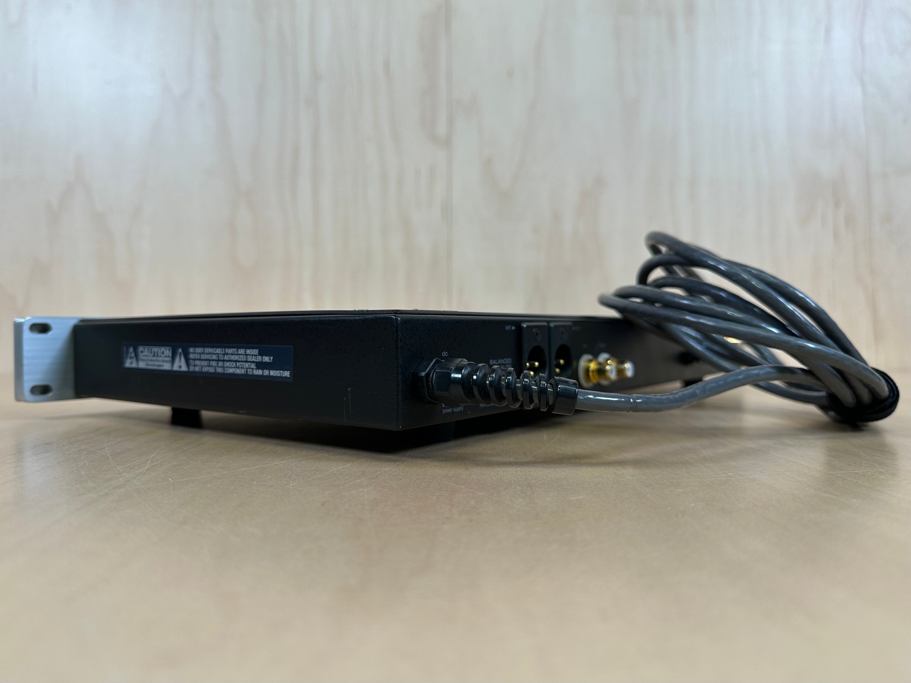 Threshold DAC 1/e Digital Processor DAC Silver w/Power Supply