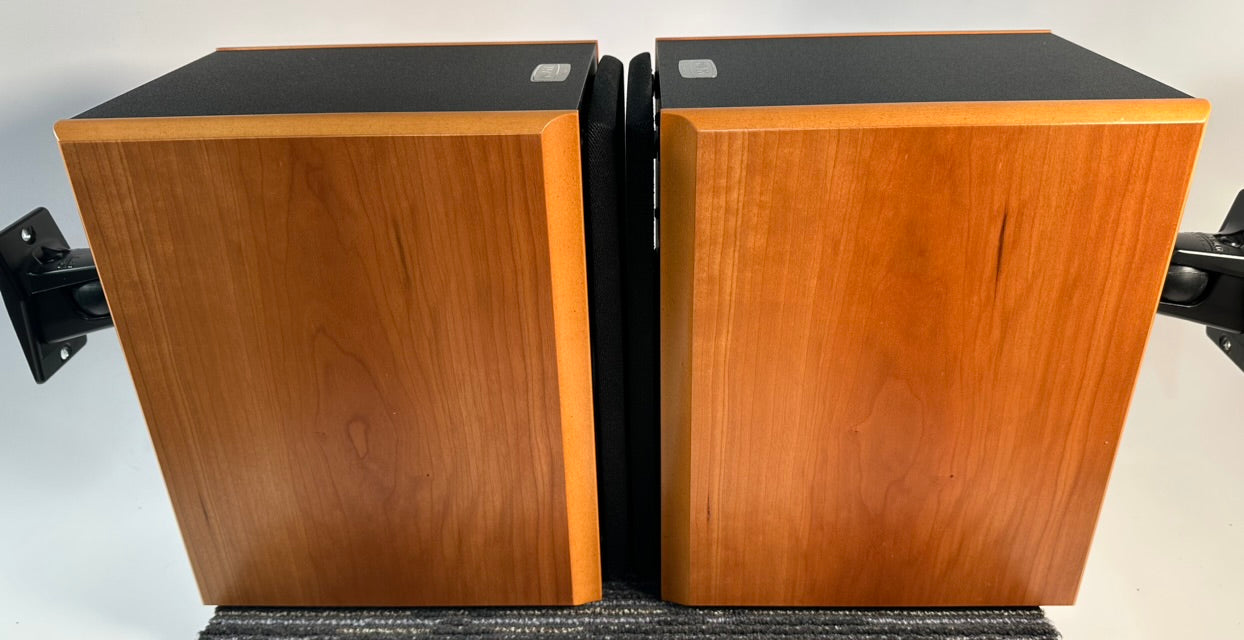 Ruark Epilogue II Speakers w/wall mounts