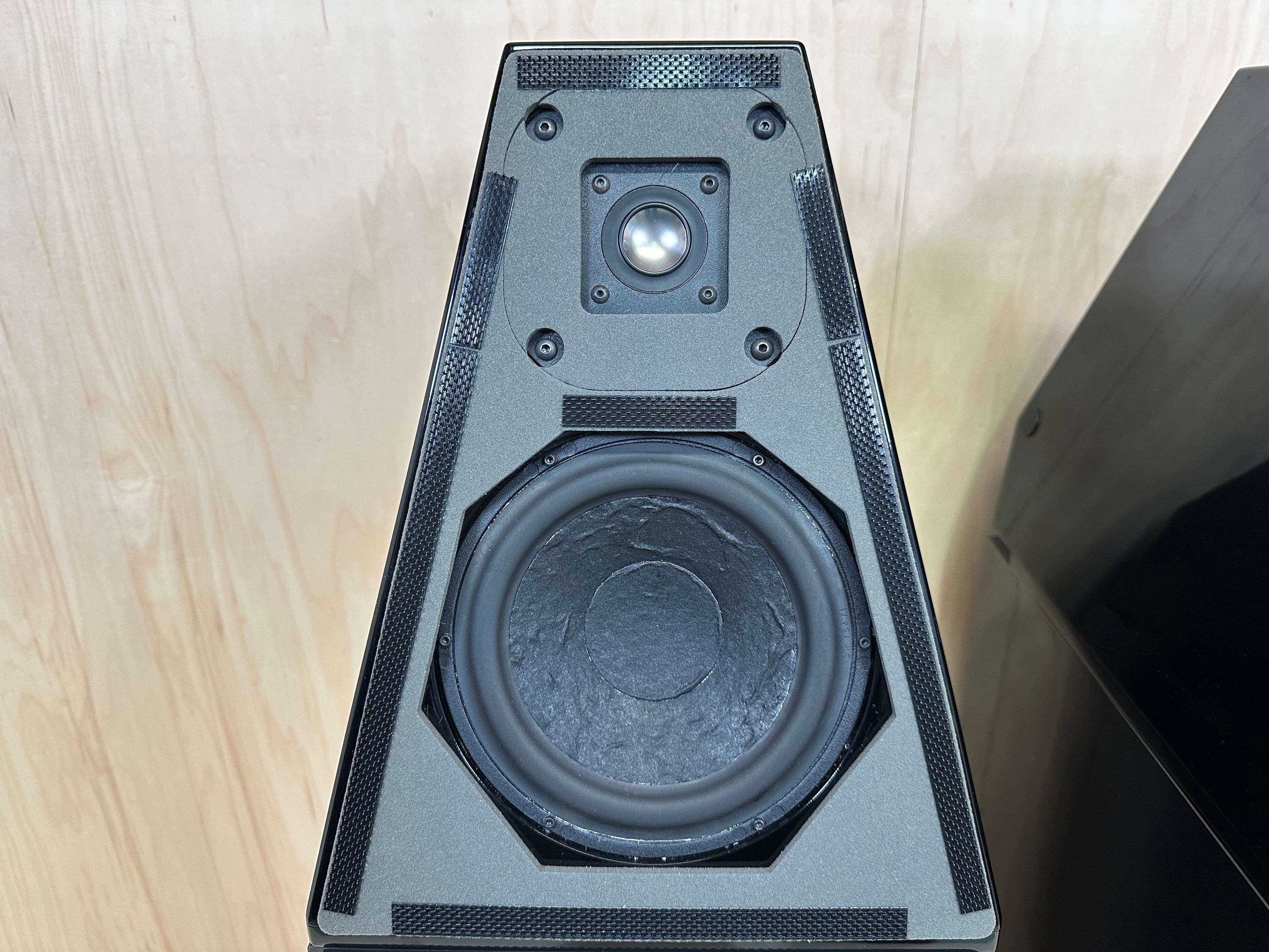 Wilson Audio Watt Puppy 5 w/Crates