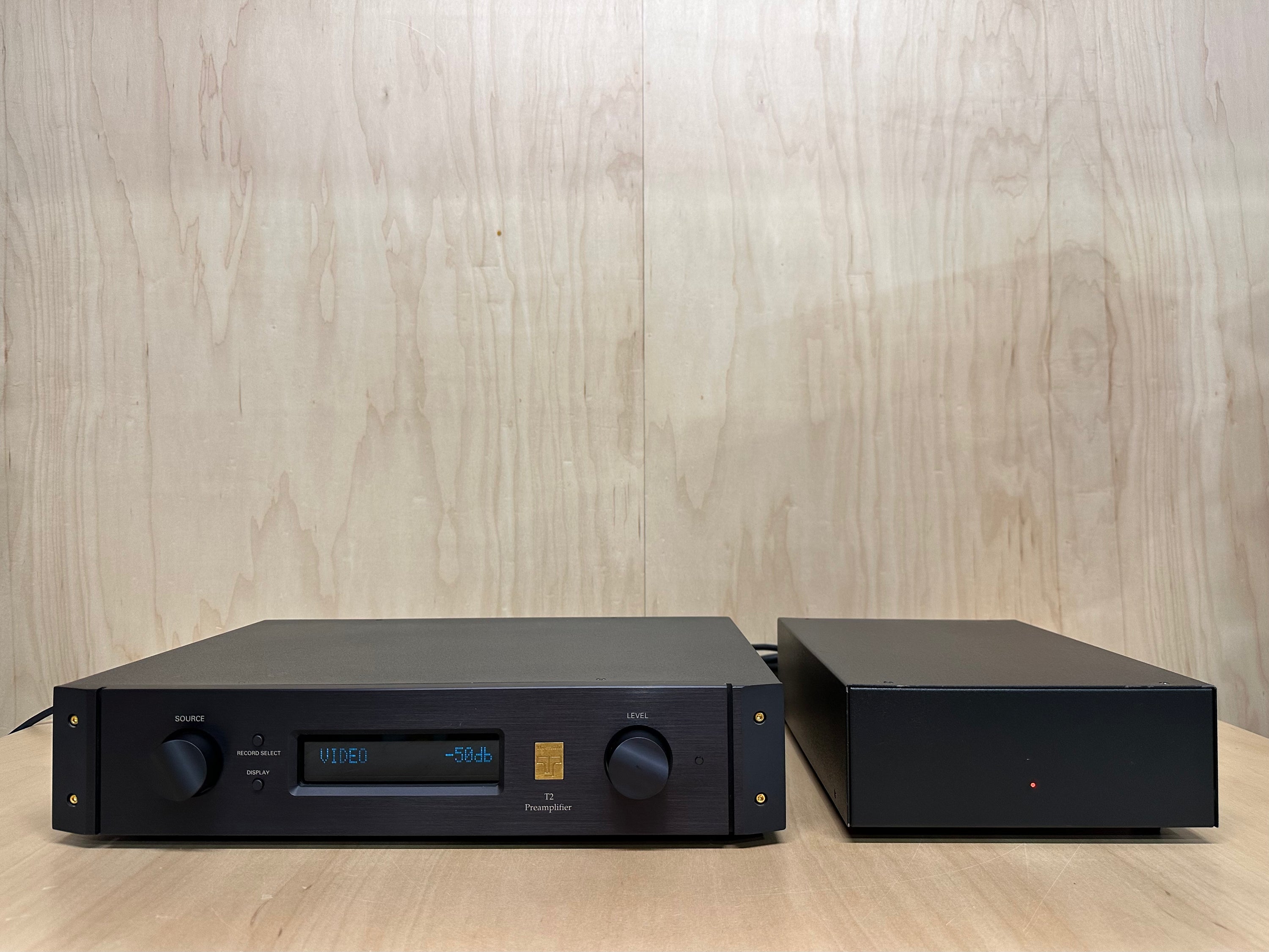 Threshold T2 Preamplifier