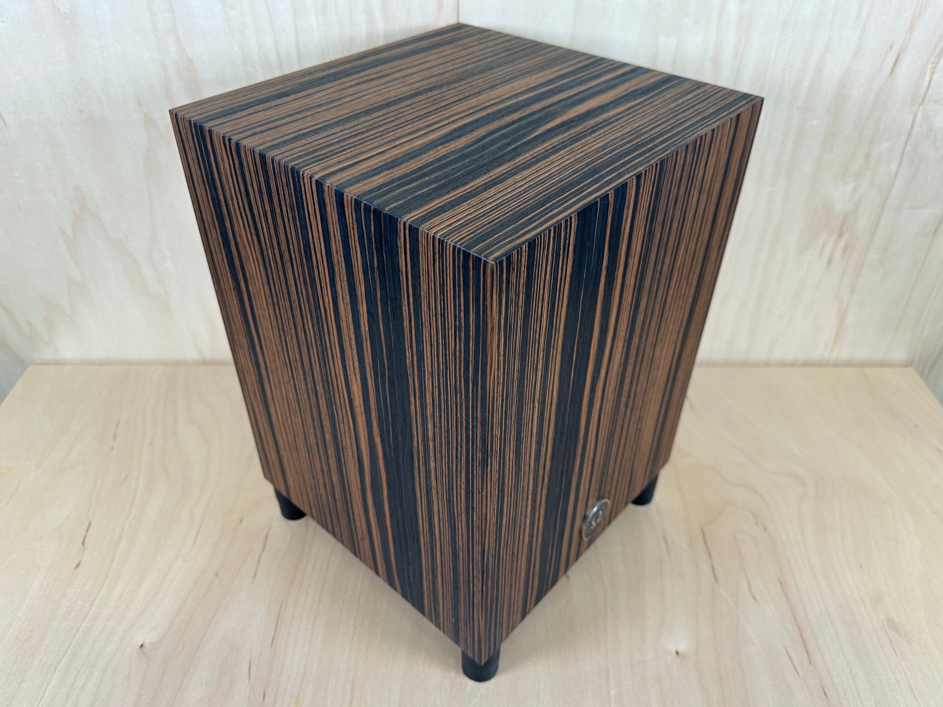 Omega Speaker Systems Deep Hemp 8 Macassar Ebony 2022 Subwoofer
