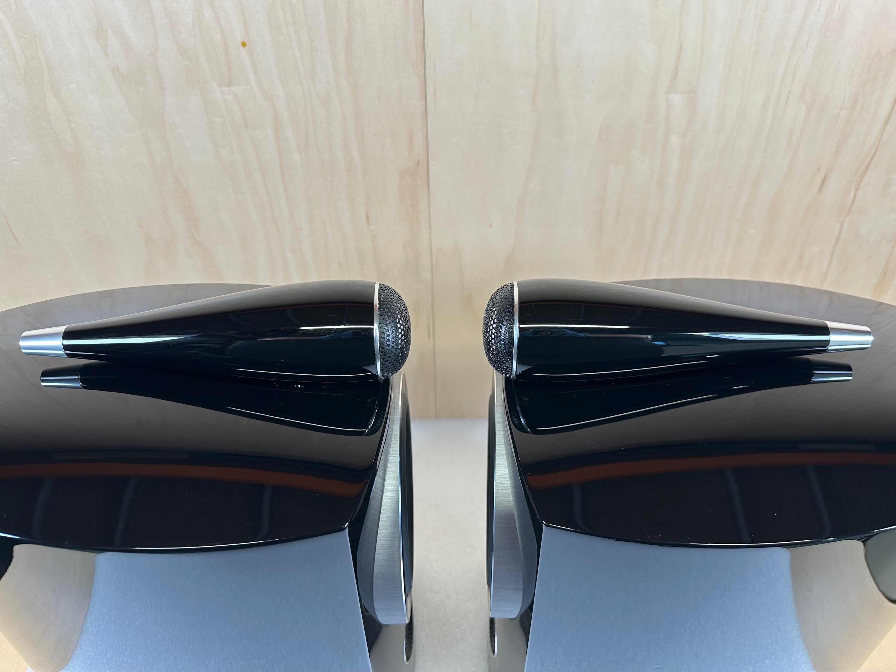 B&W 805 D3 Diamond Speakers Gloss Black w/boxes