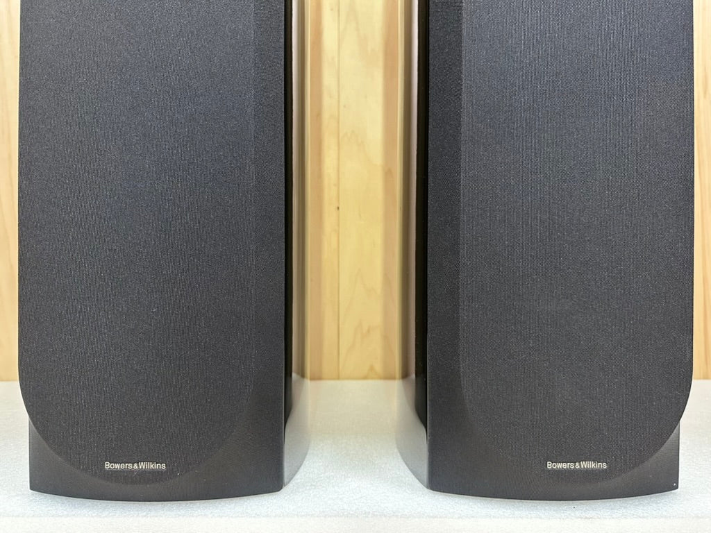 B&W 804 D3 Speakers Gloss Black