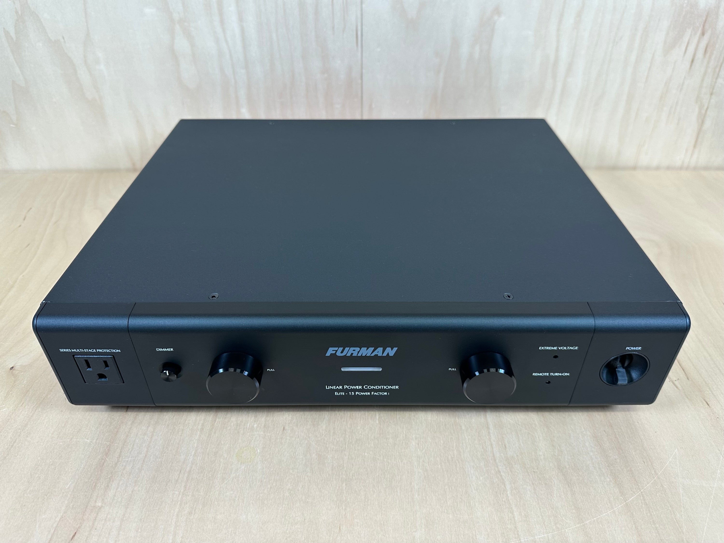 Furman Elite-15PFI Linear Power Conditioner