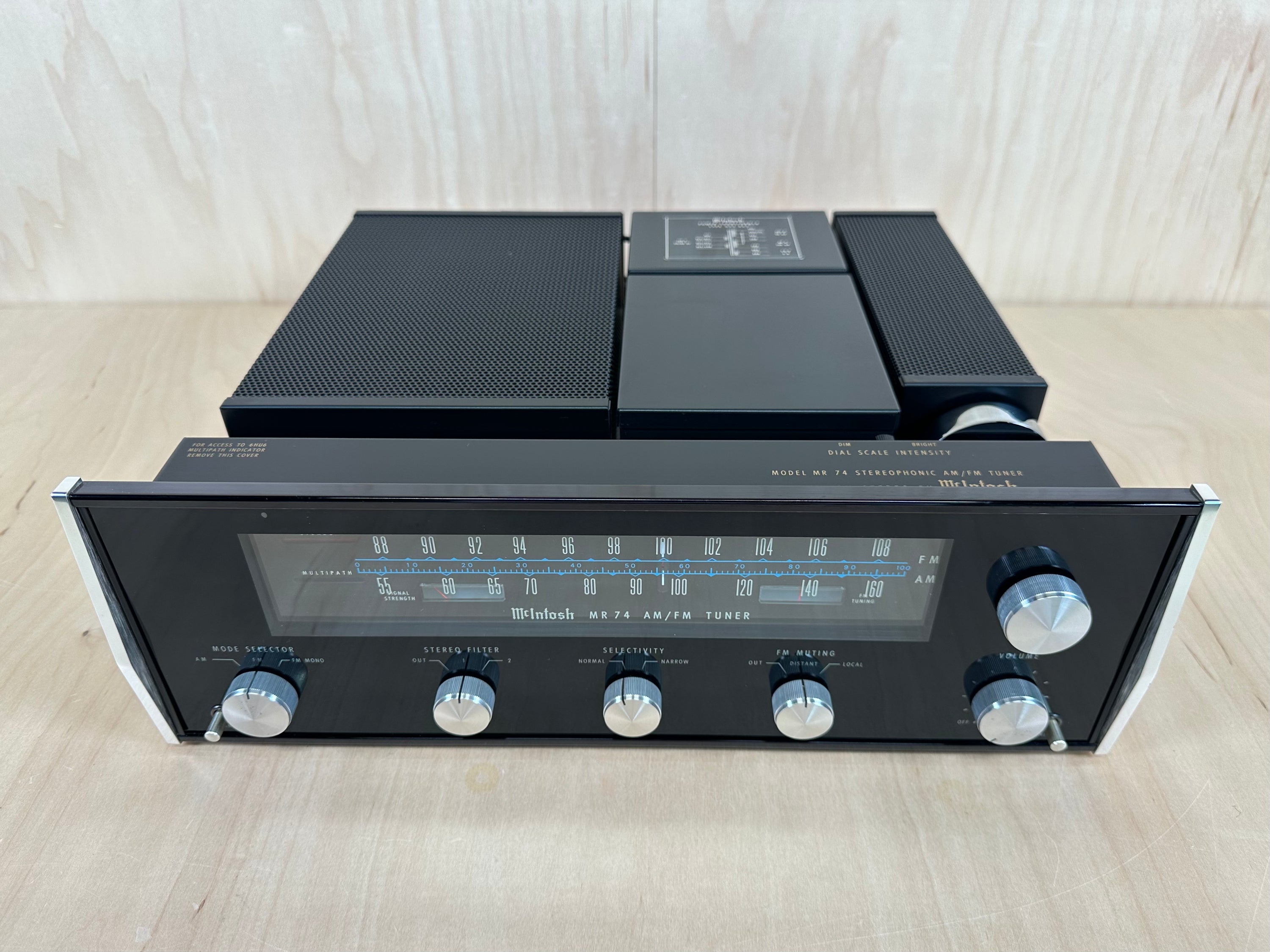 McIntosh Model MR 74 Stereophonic AM/FM Tuner w/New Factory Box