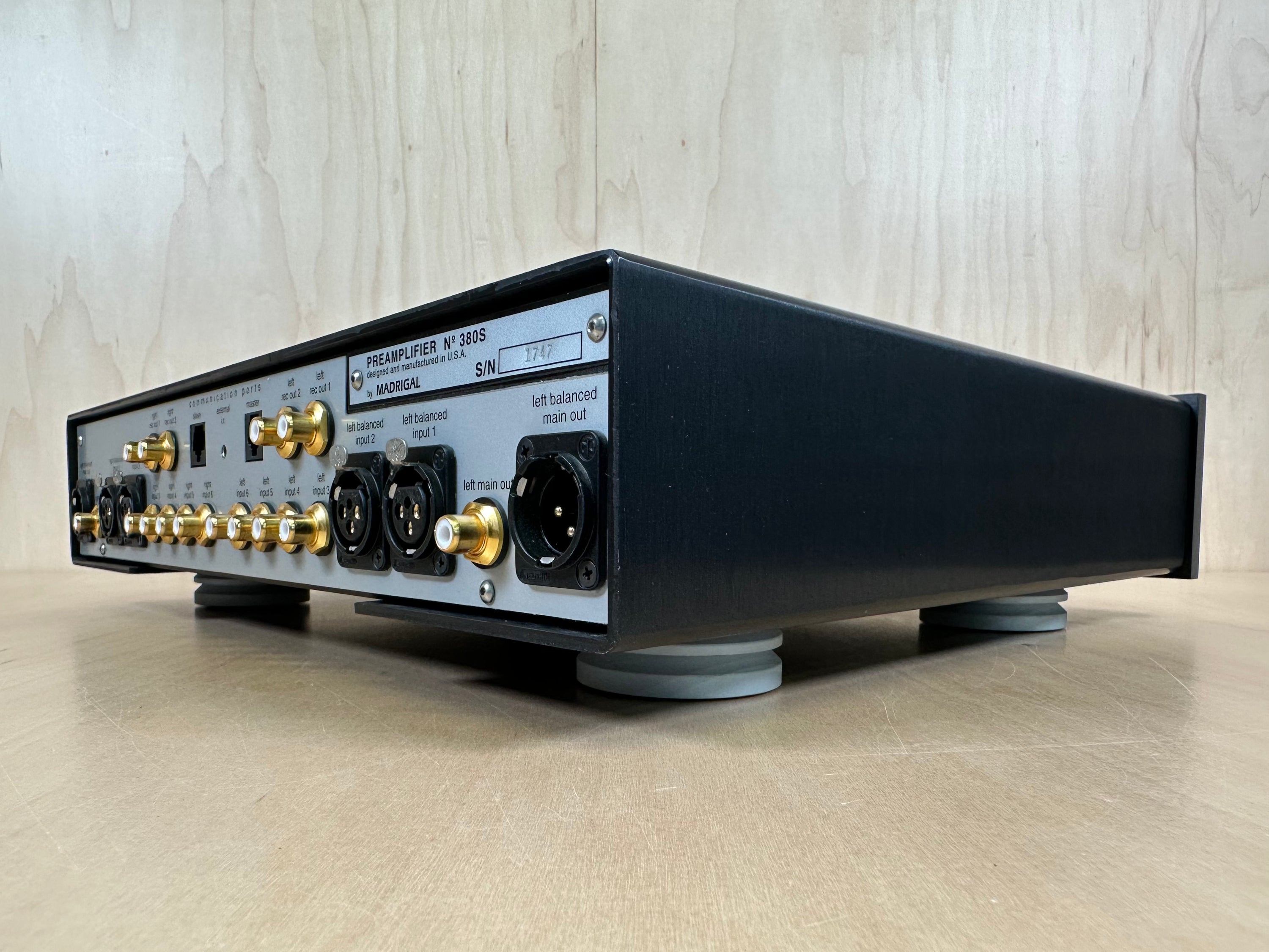 Mark Levinson 380S Preamplifier w/Remote