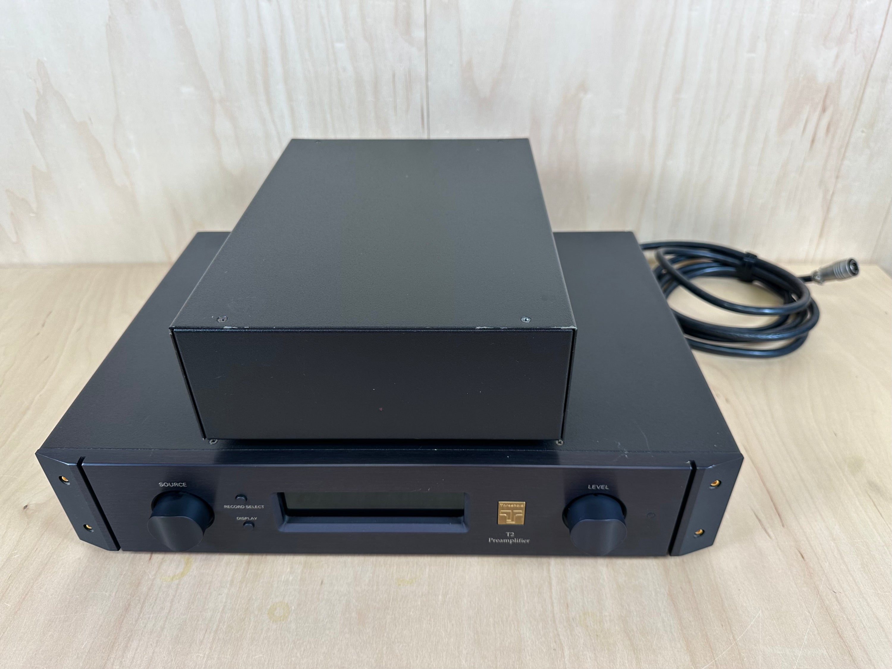 Threshold T2 Preamplifier