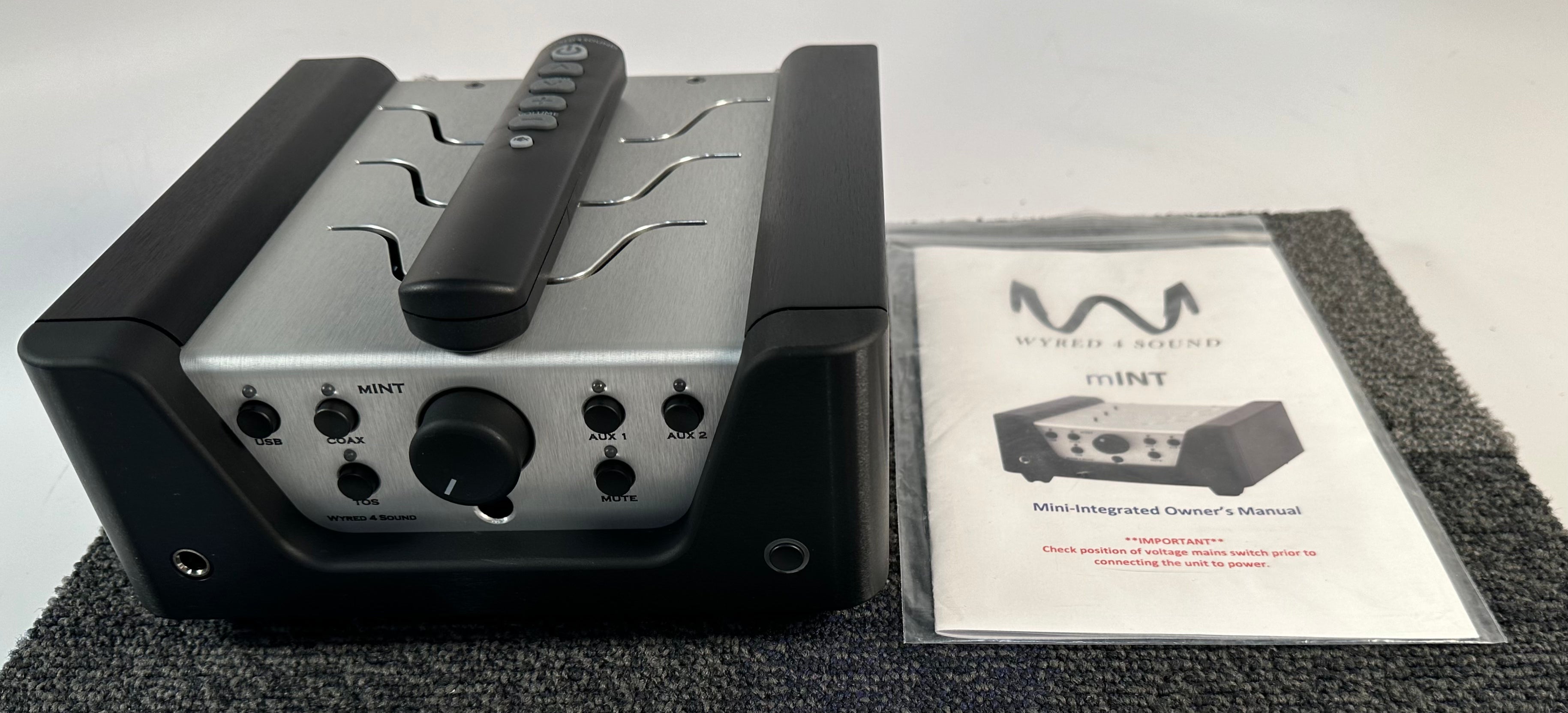 Wyred 4 Sound Mint Integrated Amp Factory Serviced  			