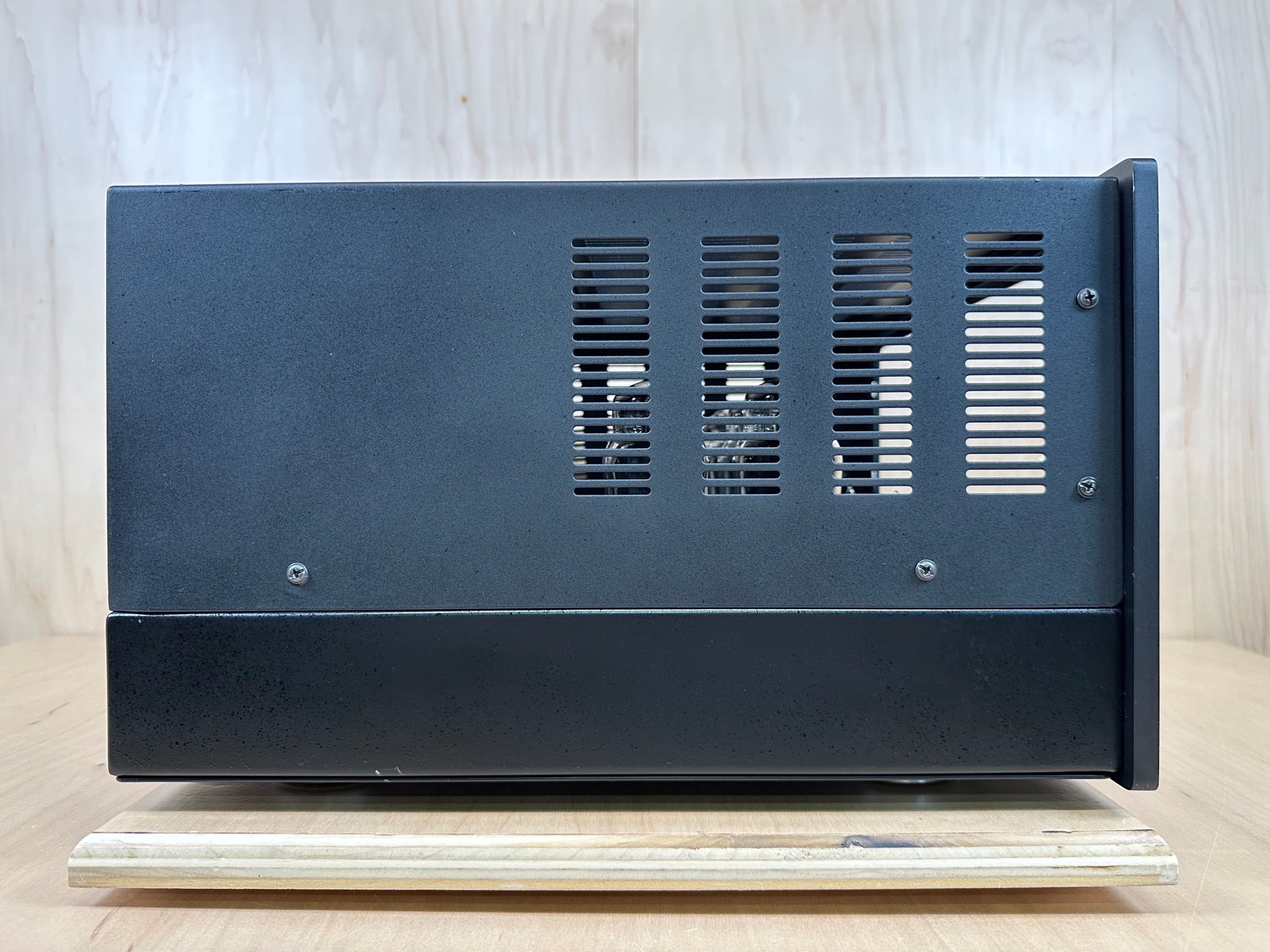 Jolida JD1000BRC Stereo Tube Amplifier w/Remote