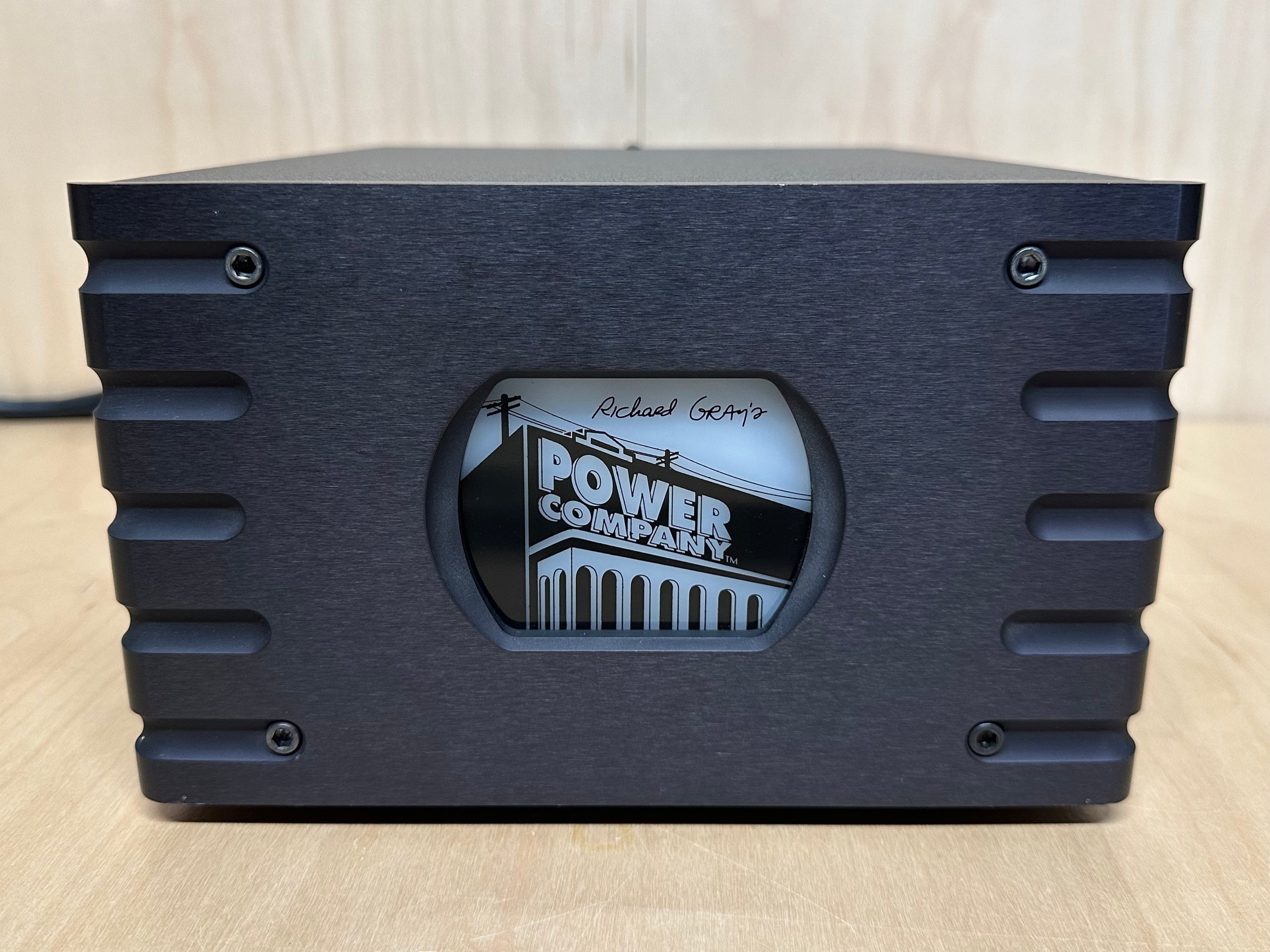Richard Gray’s Power Company Power Conditioner model: RGPC 600S BLK