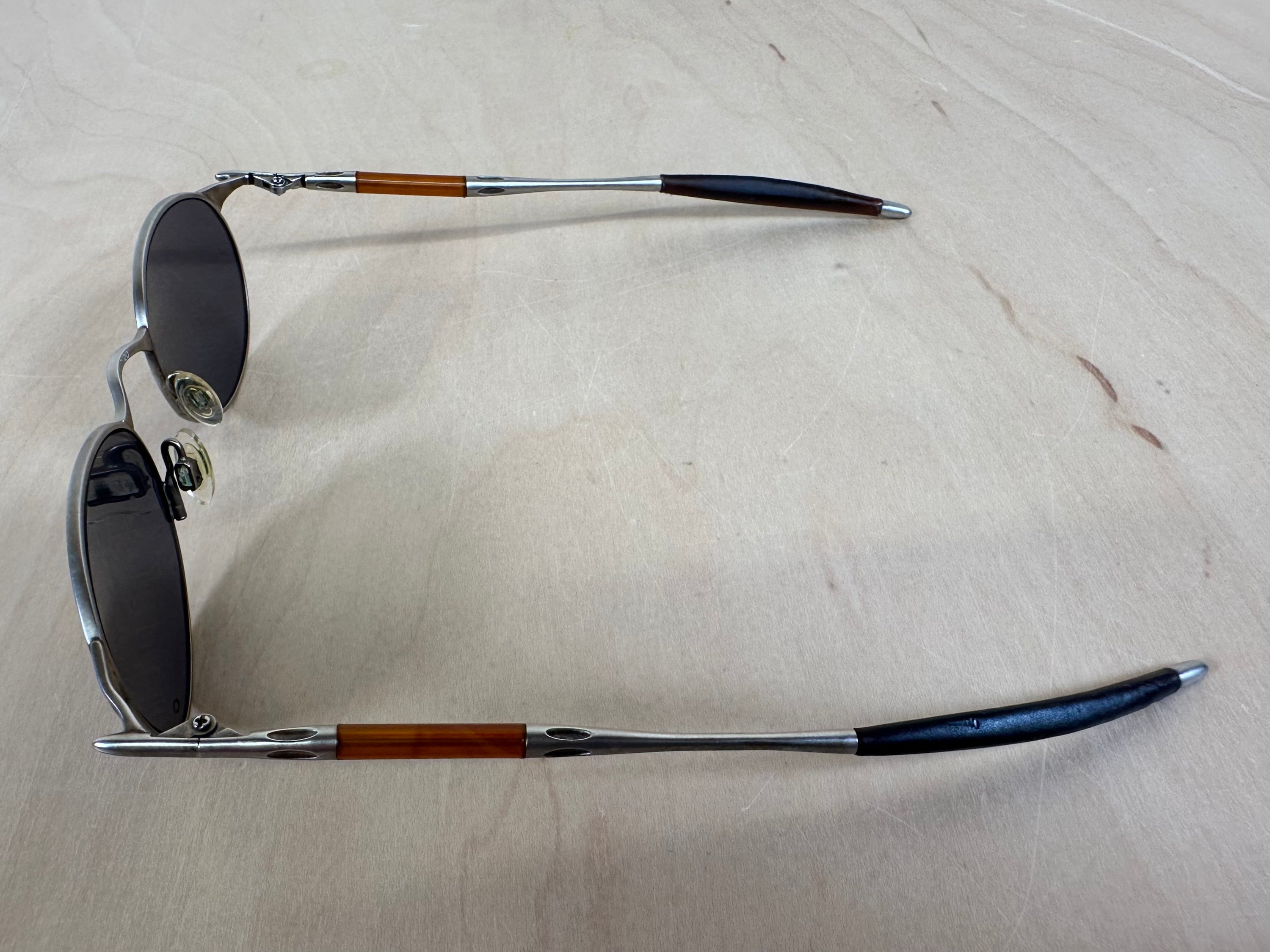 OAKLEY OO JORDAN E WIRE 49 20
