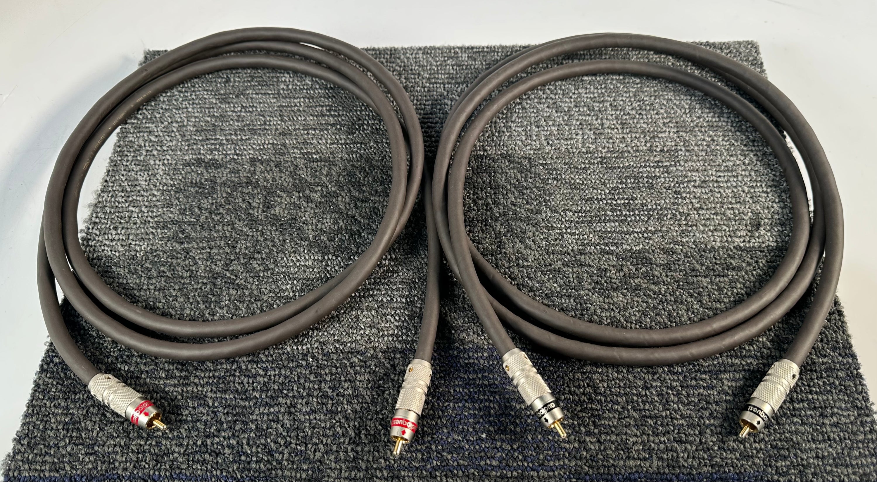 AudioQuest Topaz X2 Hyperlitz RCA Interconnects 2 Meter Pair