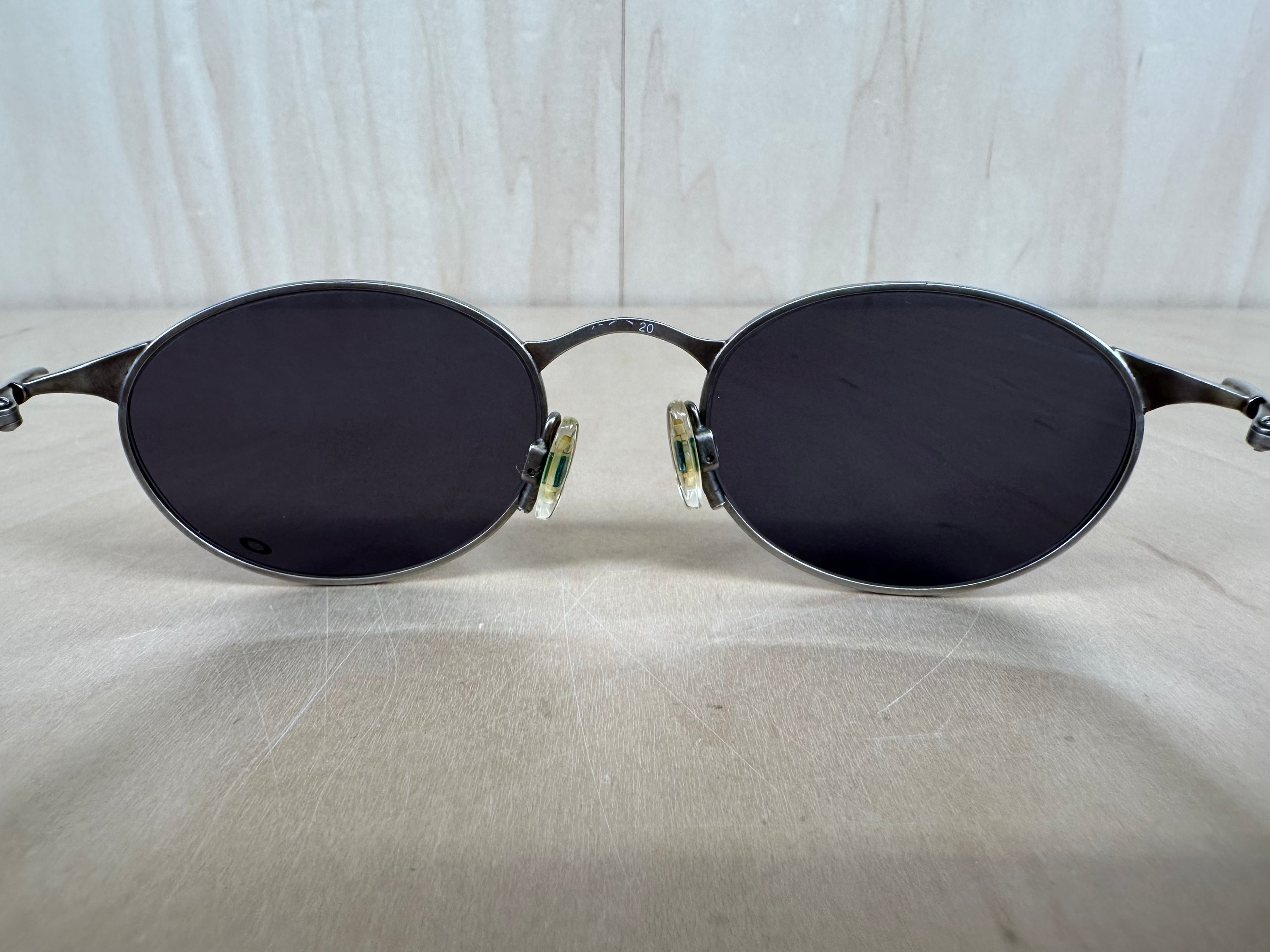 OAKLEY OO JORDAN E WIRE 49 20