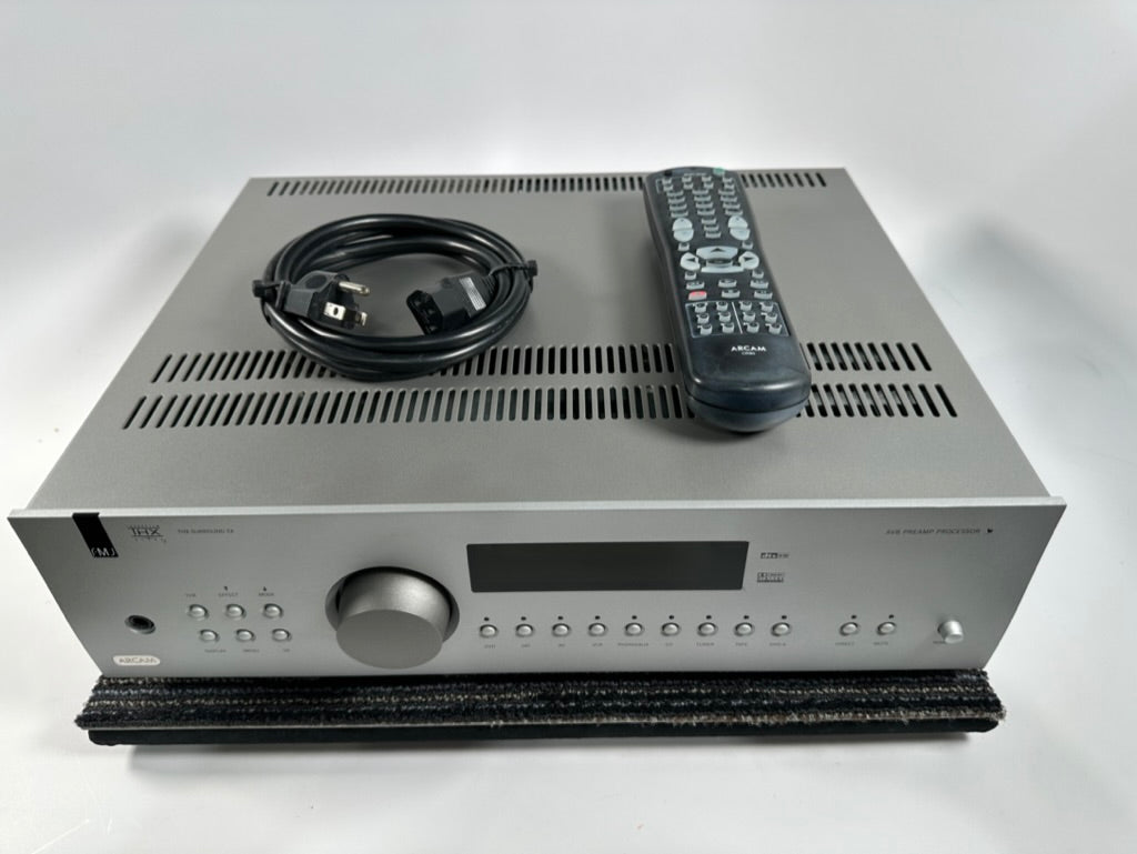 Arcam FMJ AV8 Preamp Processor Multi Channel THX w/Remote