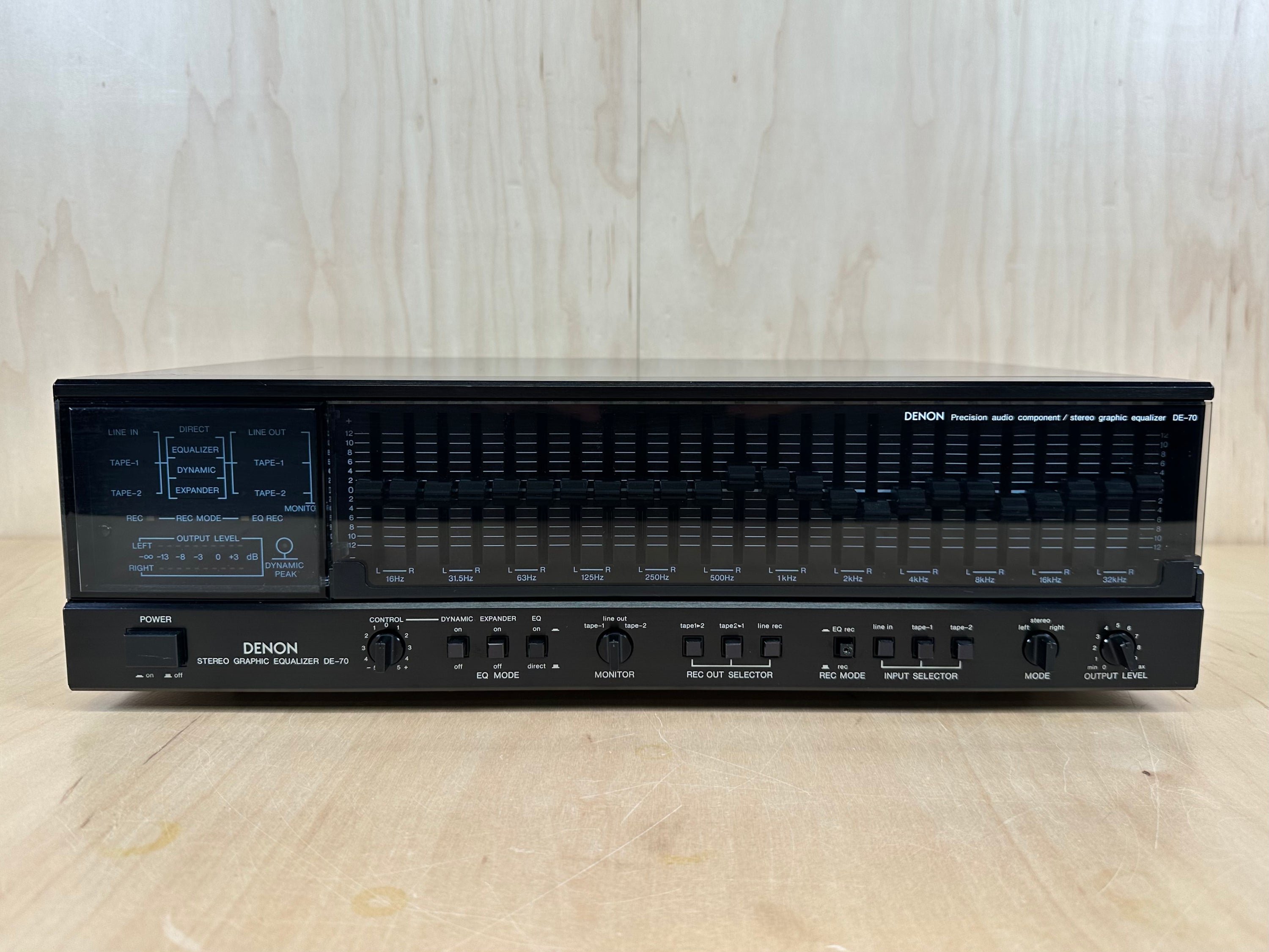 DENON DE-70 Stereo Graphic Equalizer