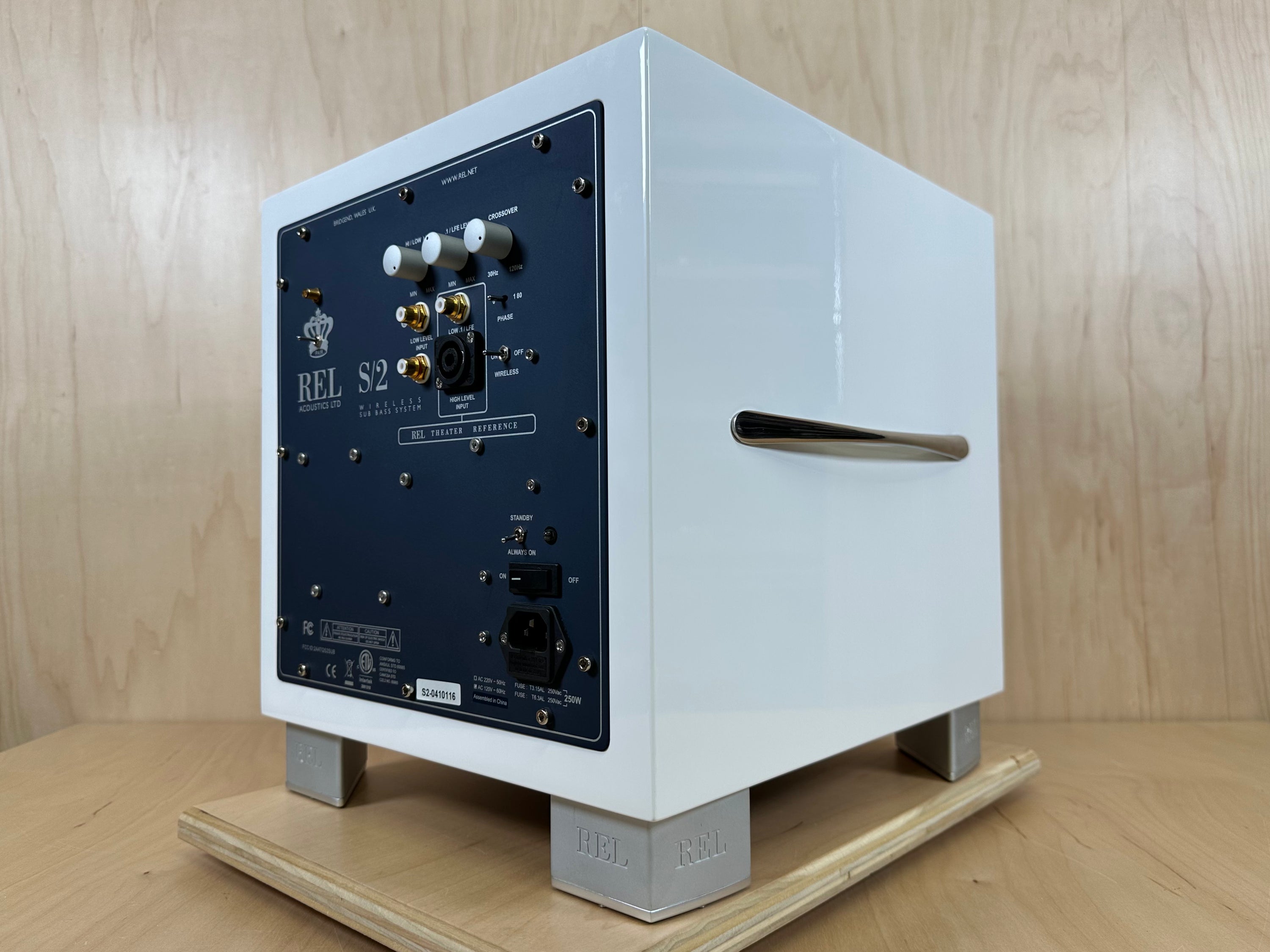 REL S/2 10" Powered Subwoofer Gloss White