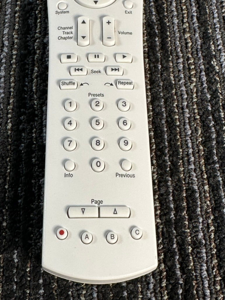 BOSE REMOTE CONTROL RC18S2-40 EUR 59,00 - FR BOSE REMOTE CONTROL RC18S2-40 EUR 59,00 - FR