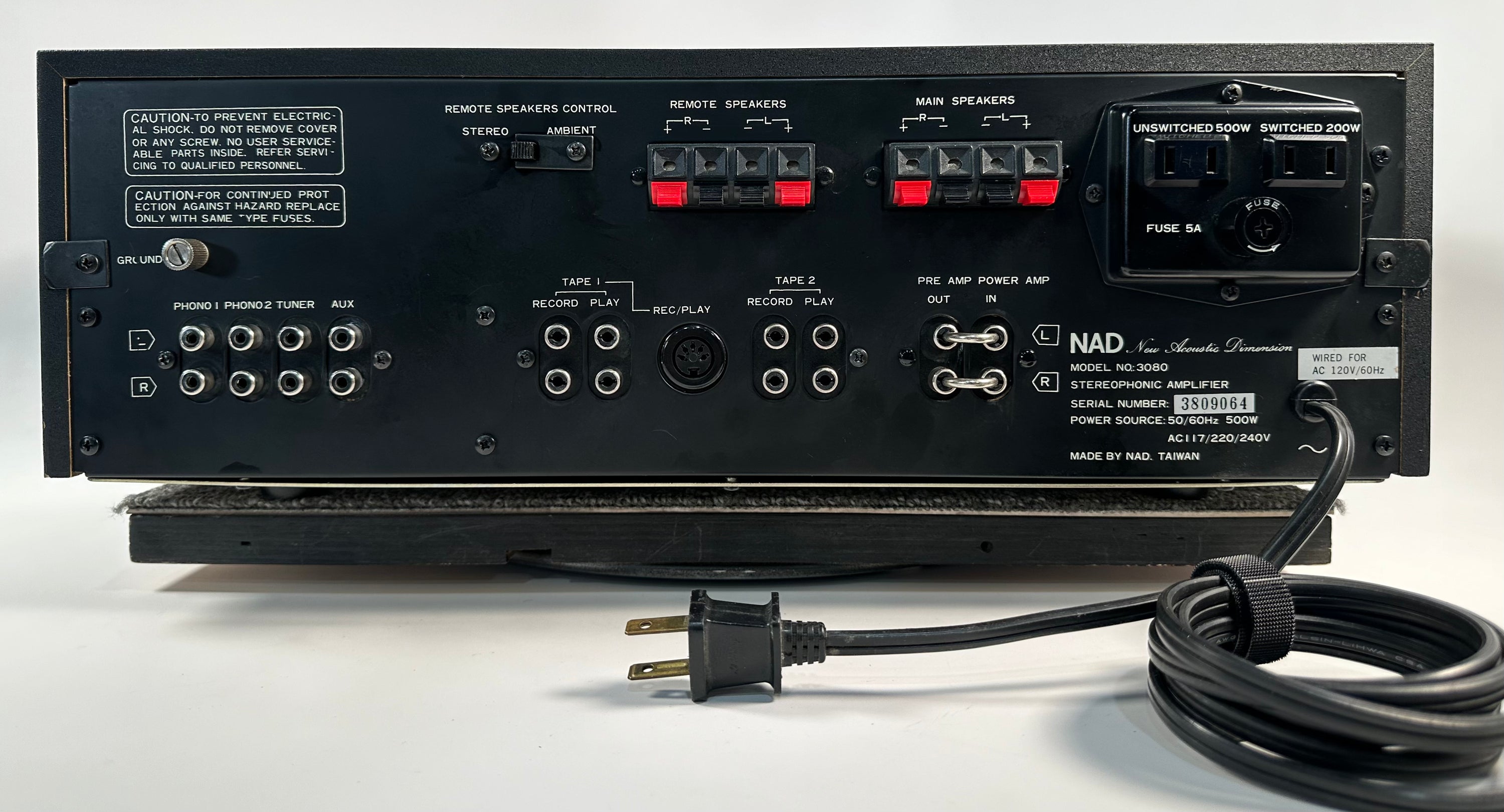 NAD New Acoustic Dimension Stereophonic Amplifier 3080