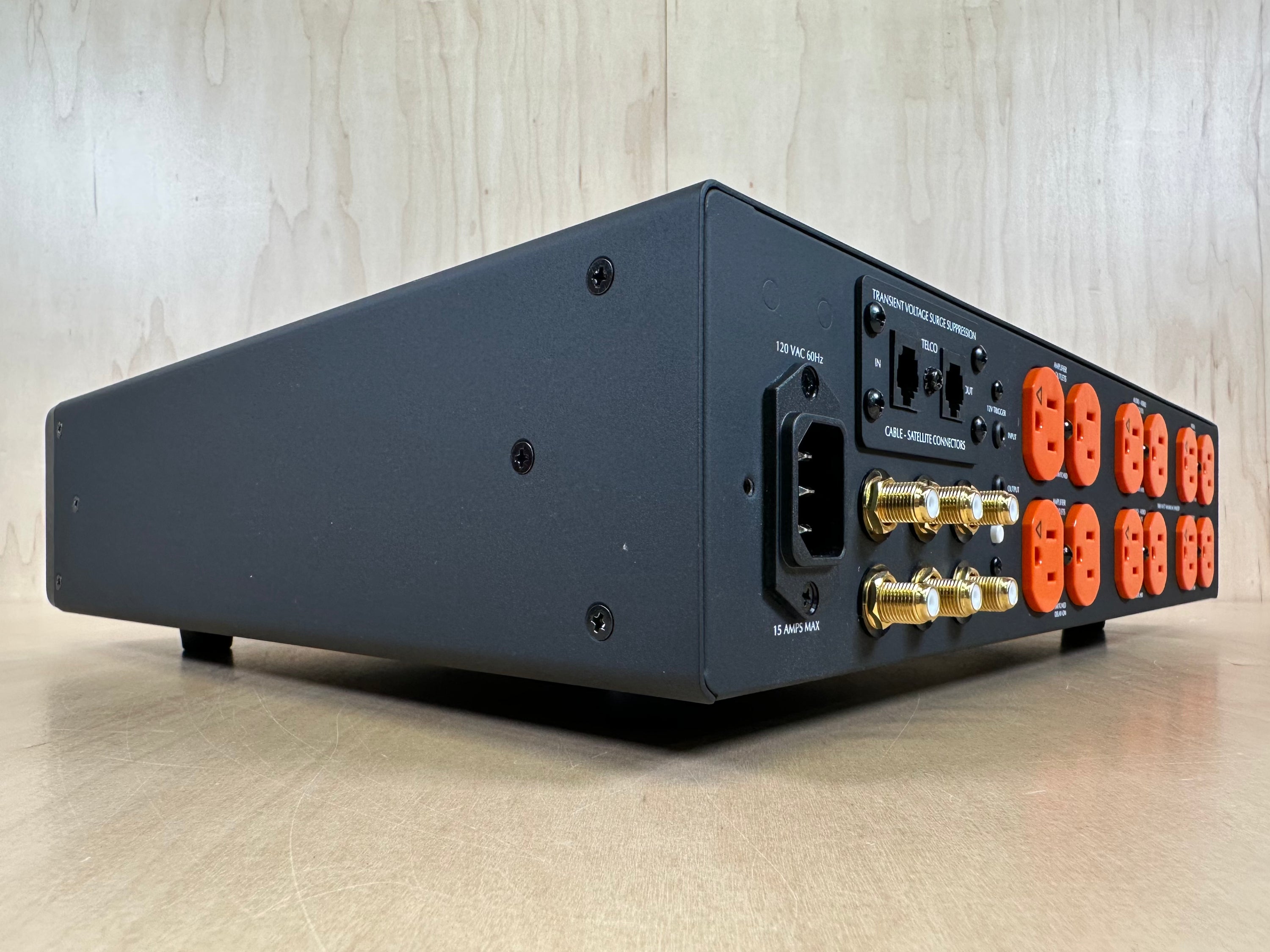 Furman Elite-15 PF i Linear Filtering AC Power Conditioner Orig Box