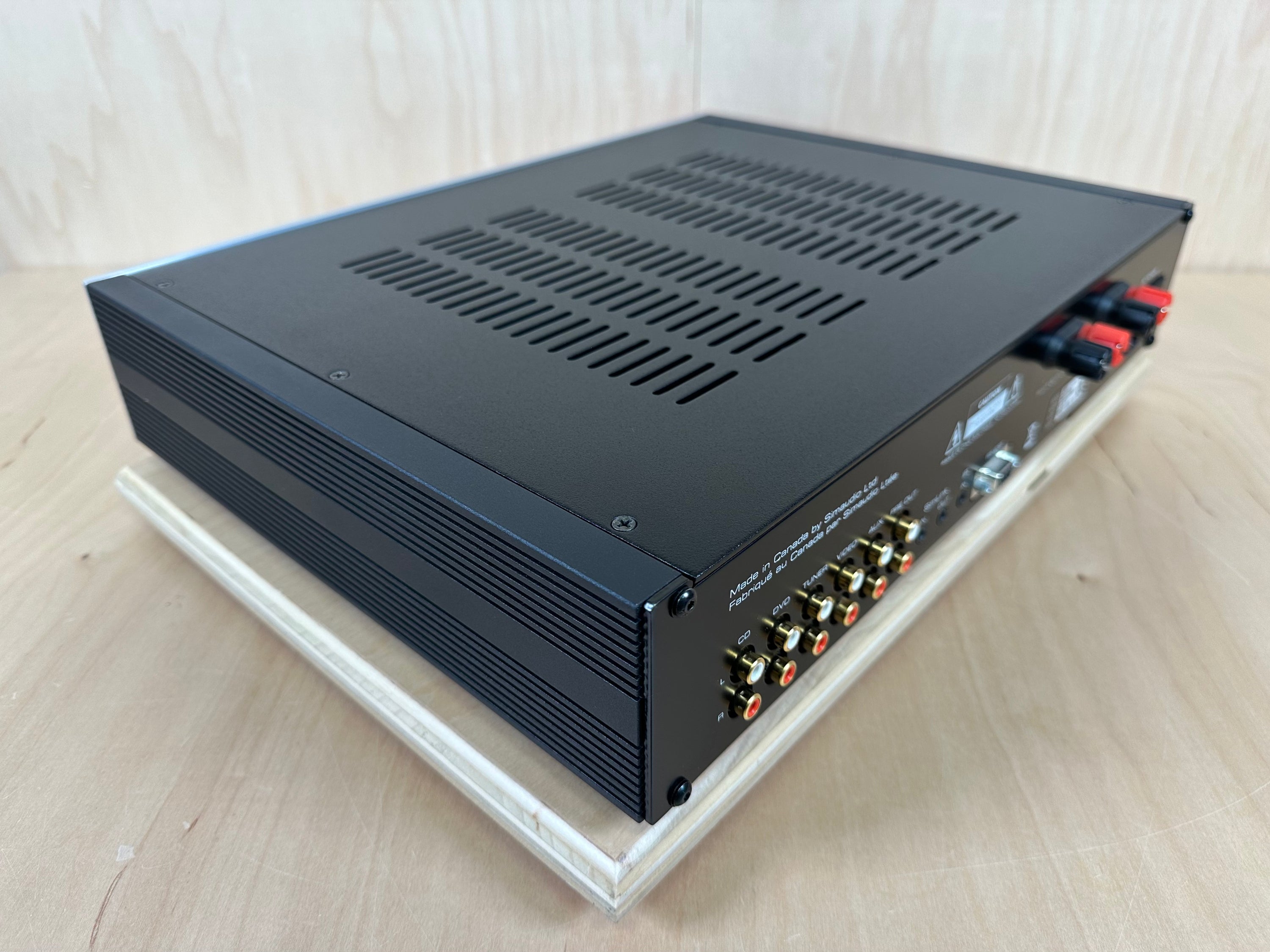 Simaudio Moon 250i Integrated Amplifier